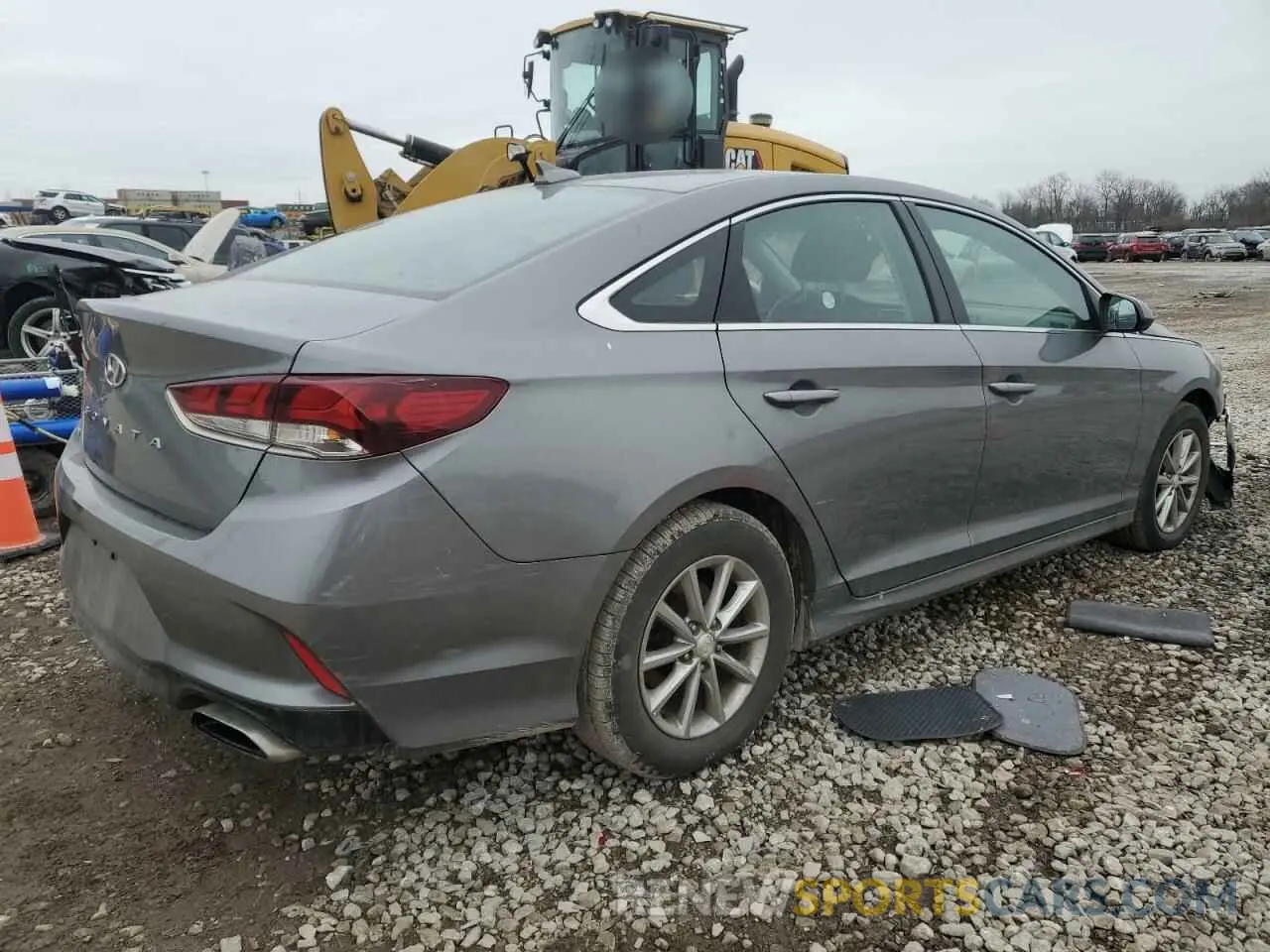 3 Photograph of a damaged car 5NPE24AF5KH746475 HYUNDAI SONATA 2019