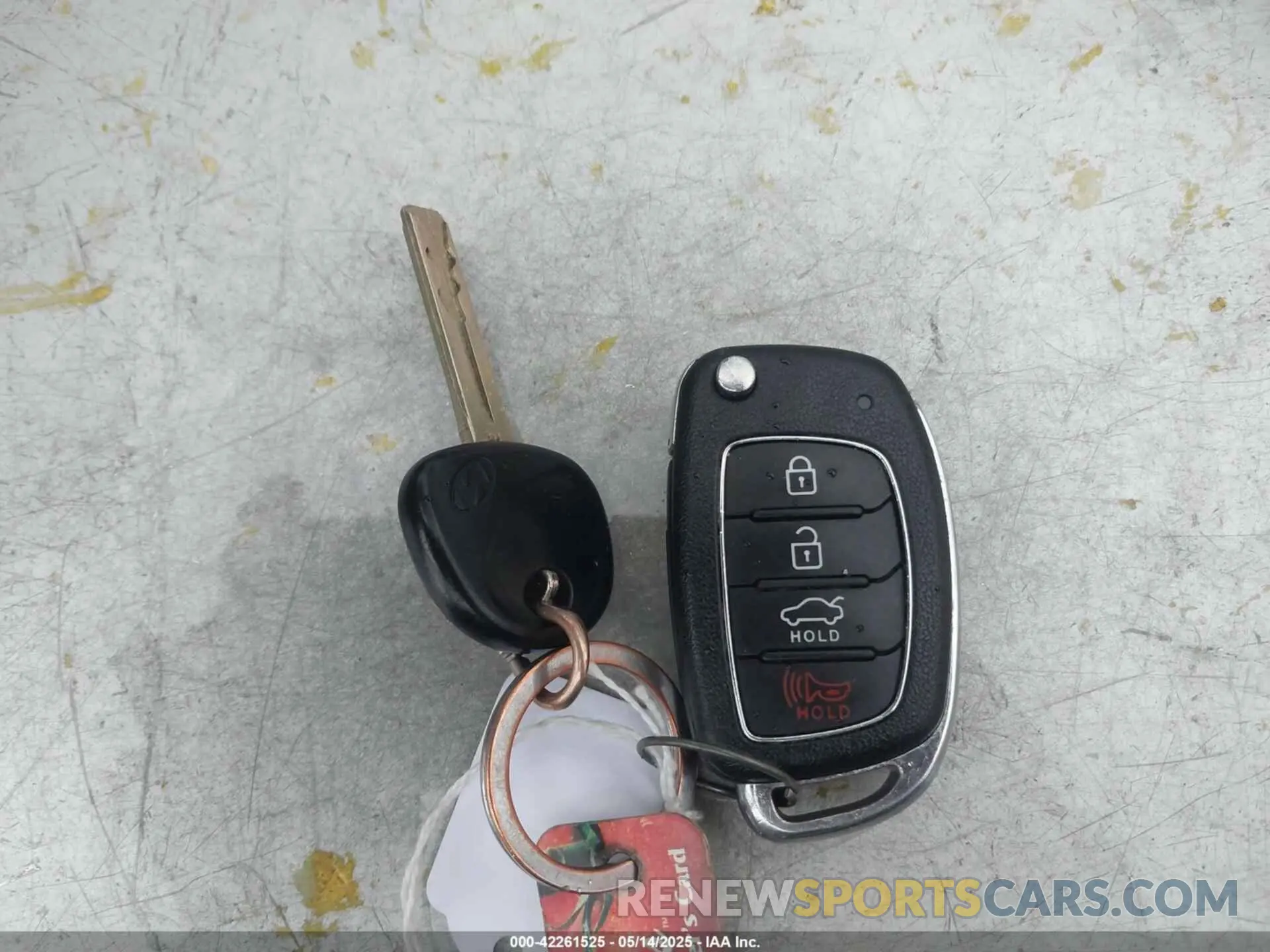 11 Photograph of a damaged car 5NPE24AF5KH752177 HYUNDAI SONATA 2019