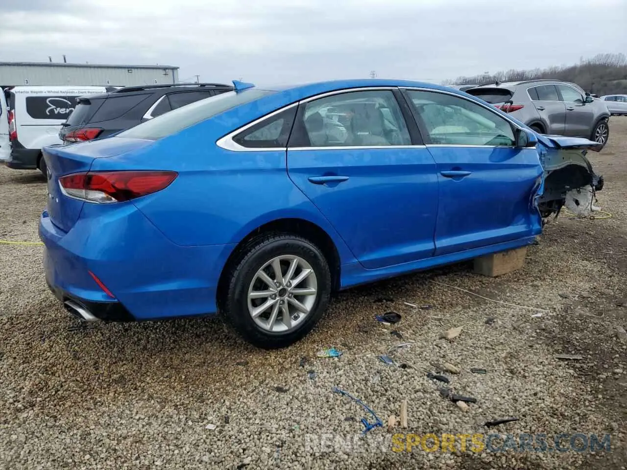 3 Photograph of a damaged car 5NPE24AF5KH755452 HYUNDAI SONATA 2019