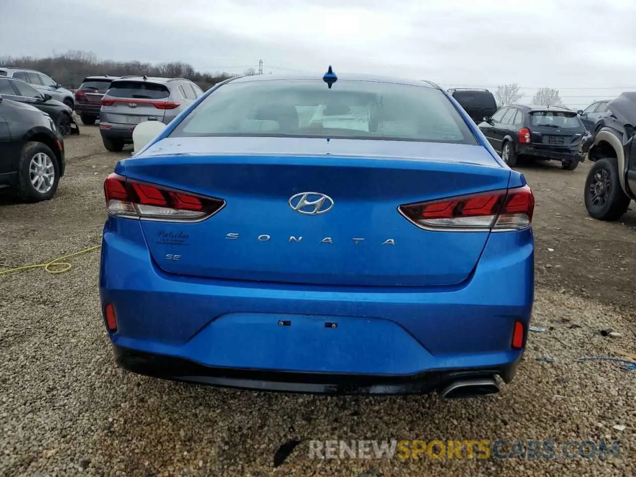 6 Photograph of a damaged car 5NPE24AF5KH755452 HYUNDAI SONATA 2019
