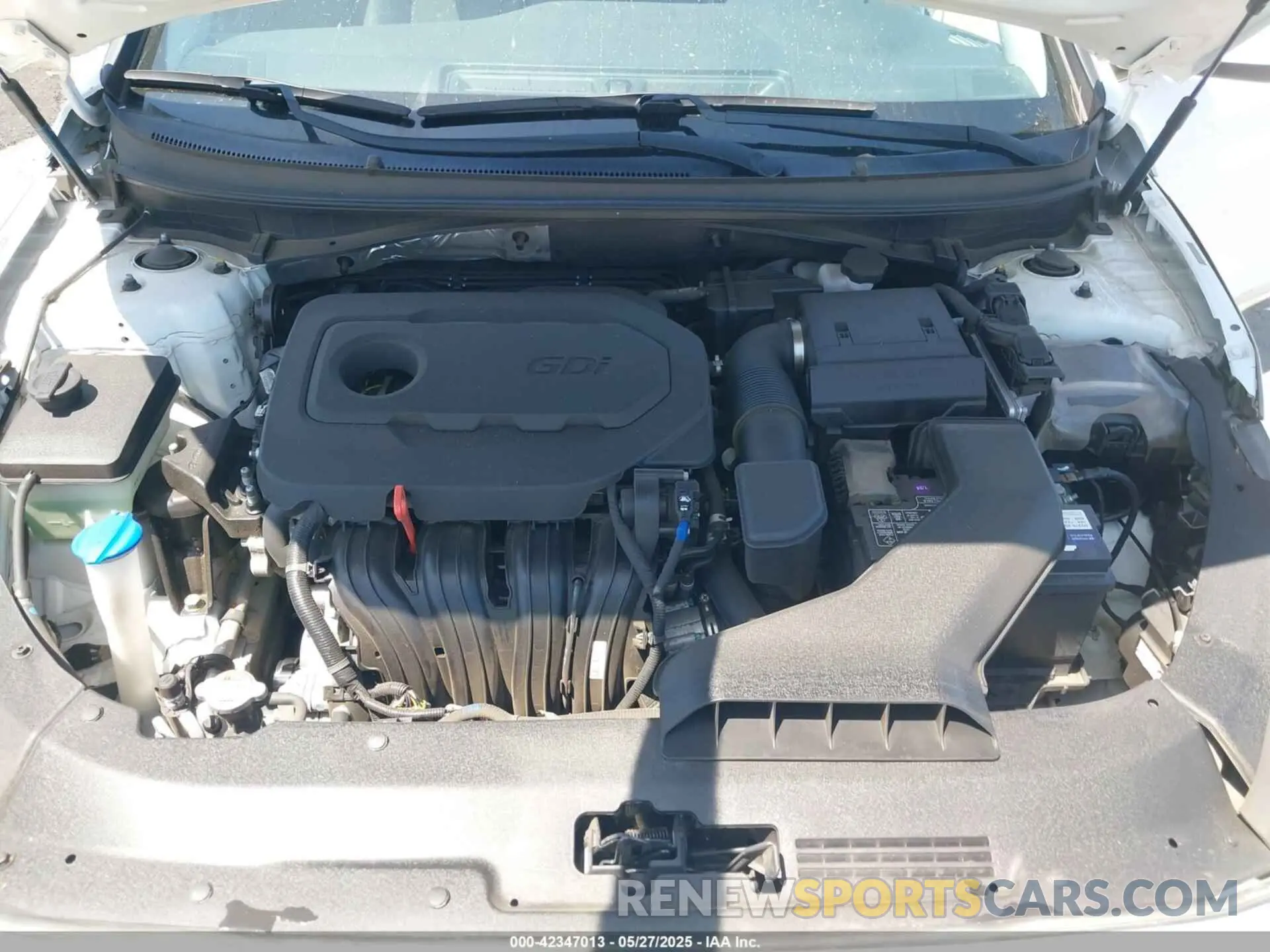 10 Photograph of a damaged car 5NPE24AF5KH755497 HYUNDAI SONATA 2019