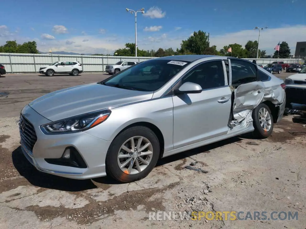 1 Photograph of a damaged car 5NPE24AF5KH759372 HYUNDAI SONATA 2019