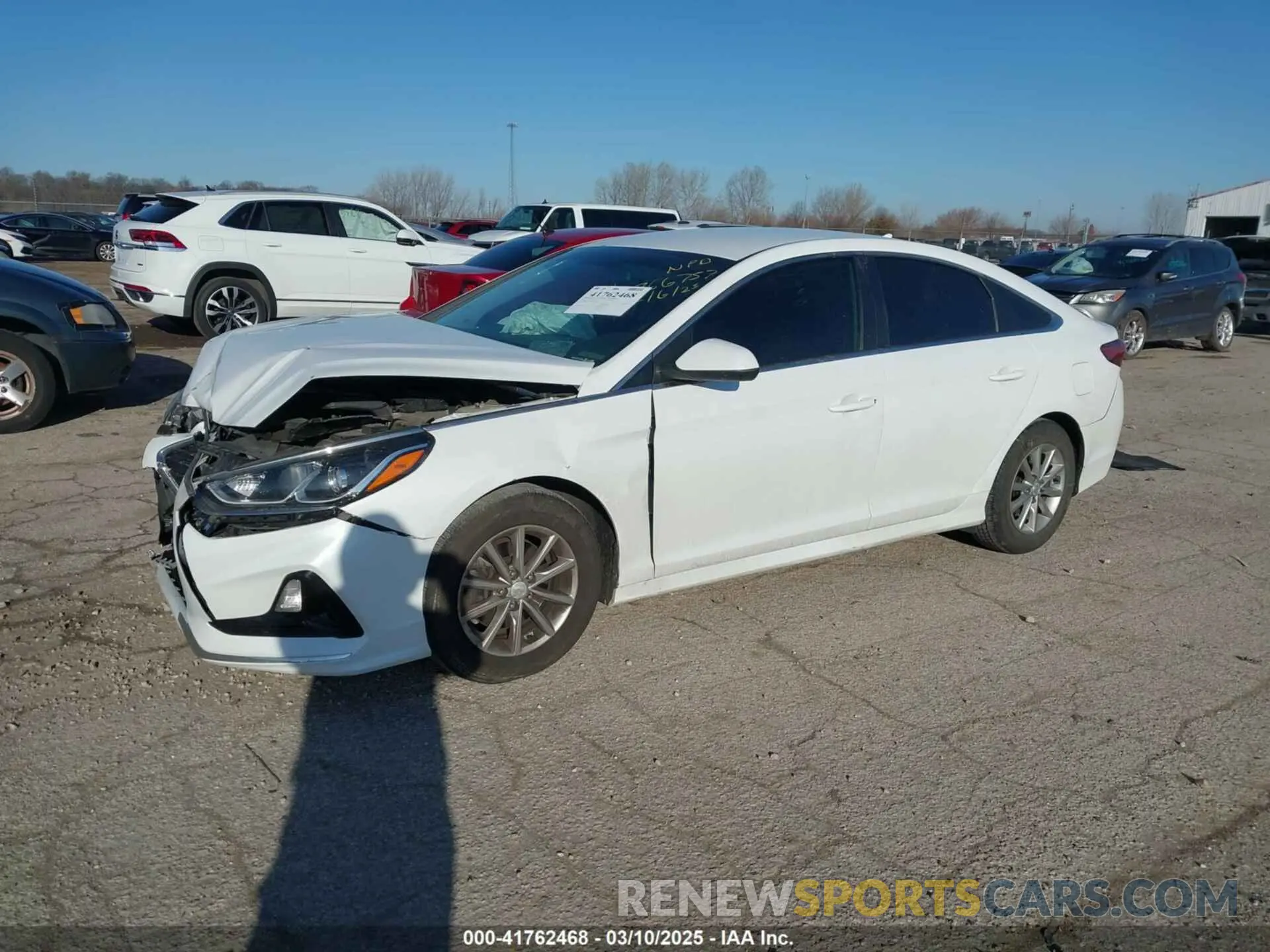 2 Photograph of a damaged car 5NPE24AF5KH766757 HYUNDAI SONATA 2019