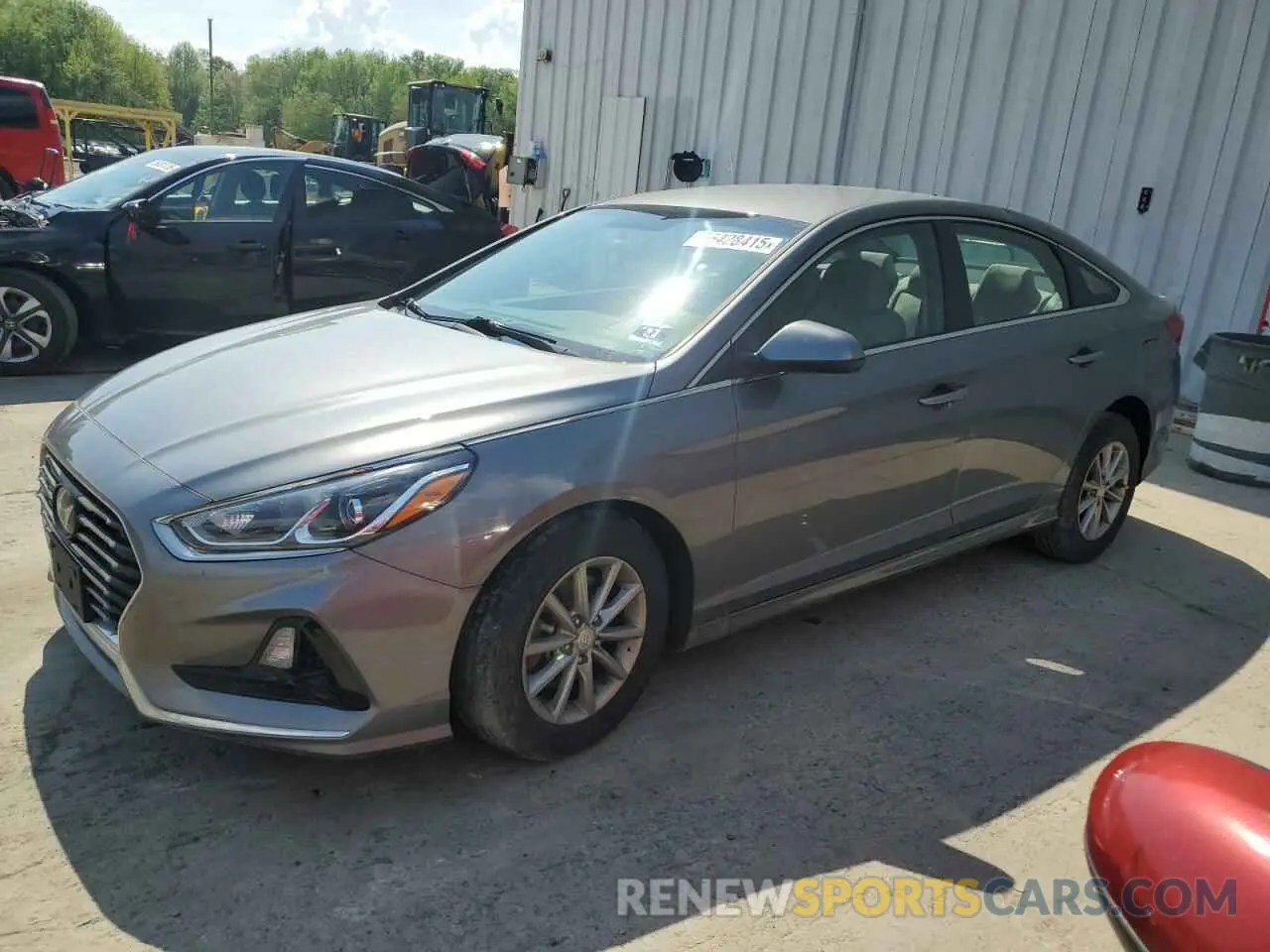 1 Photograph of a damaged car 5NPE24AF5KH772316 HYUNDAI SONATA 2019