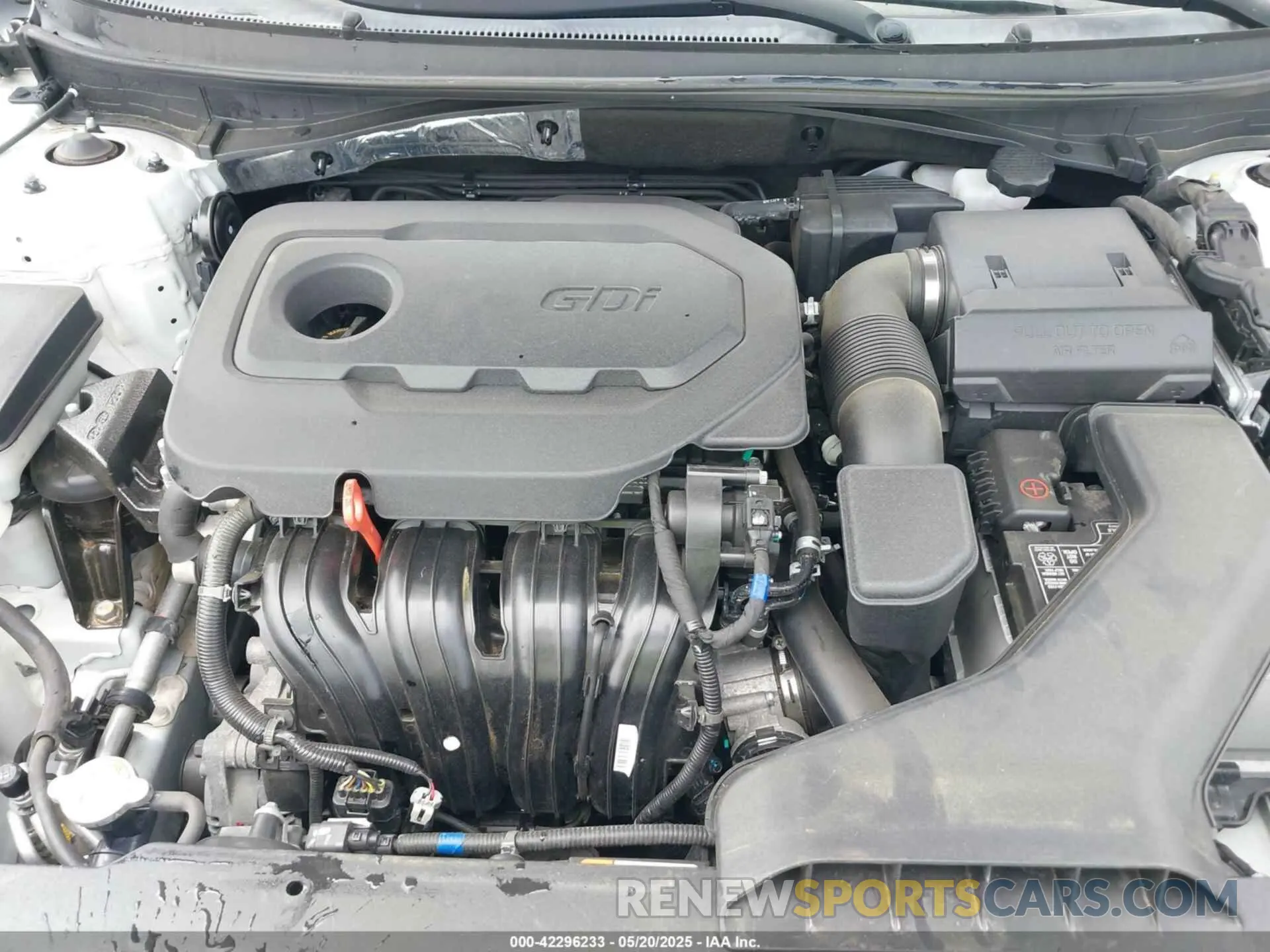 10 Photograph of a damaged car 5NPE24AF5KH774745 HYUNDAI SONATA 2019