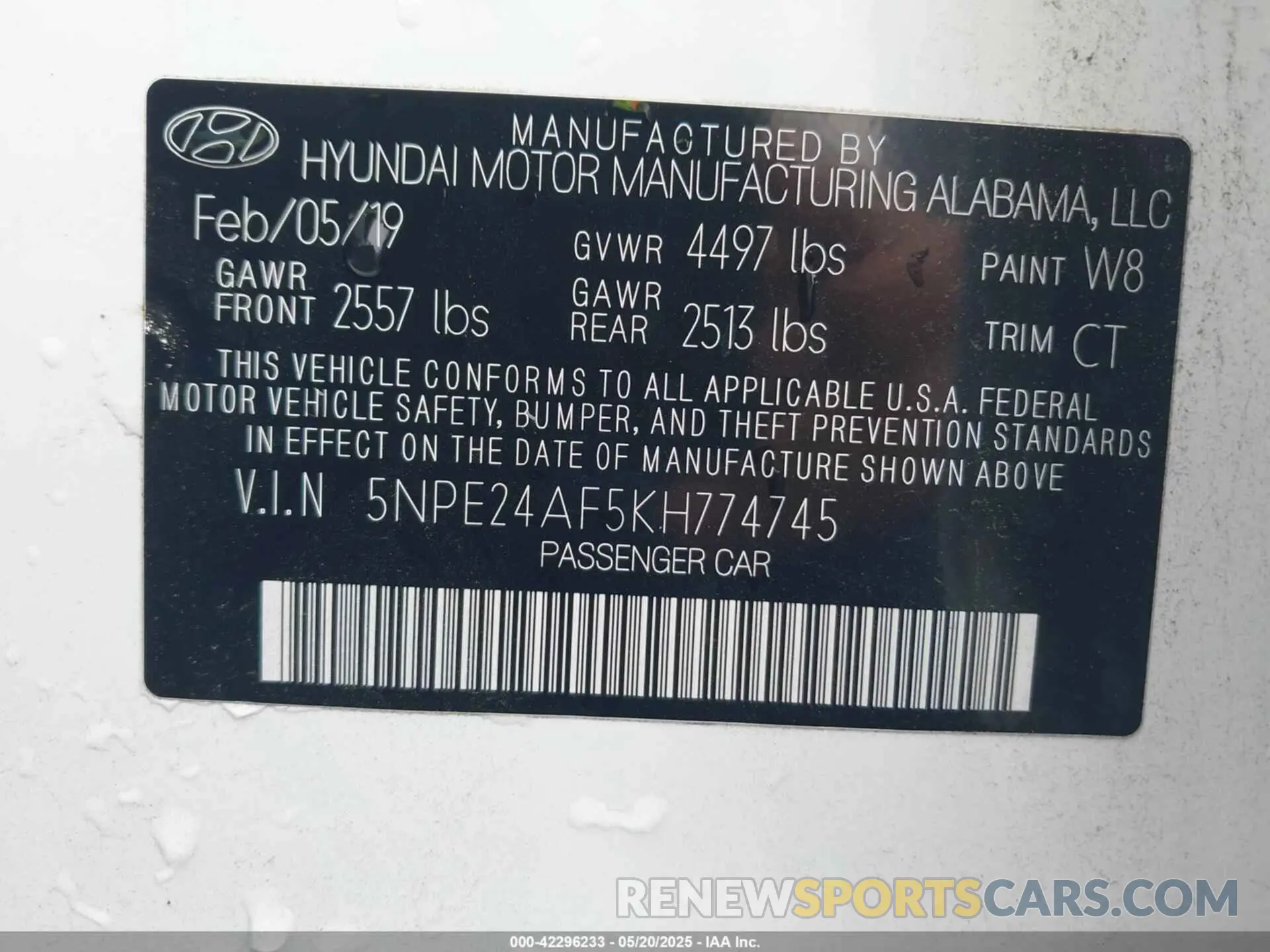 9 Photograph of a damaged car 5NPE24AF5KH774745 HYUNDAI SONATA 2019