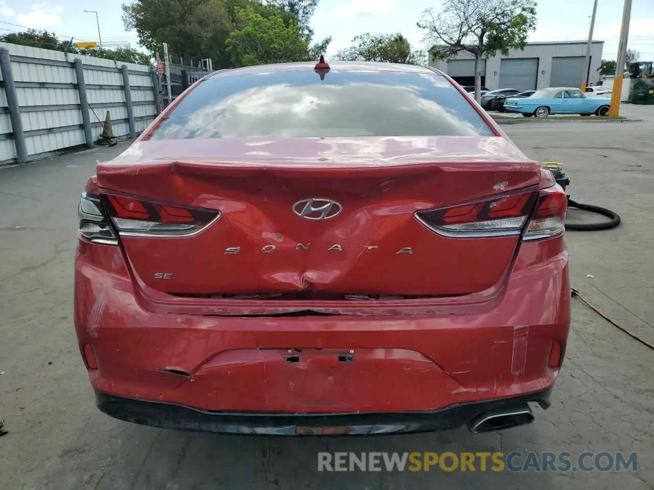 6 Photograph of a damaged car 5NPE24AF5KH777807 HYUNDAI SONATA 2019