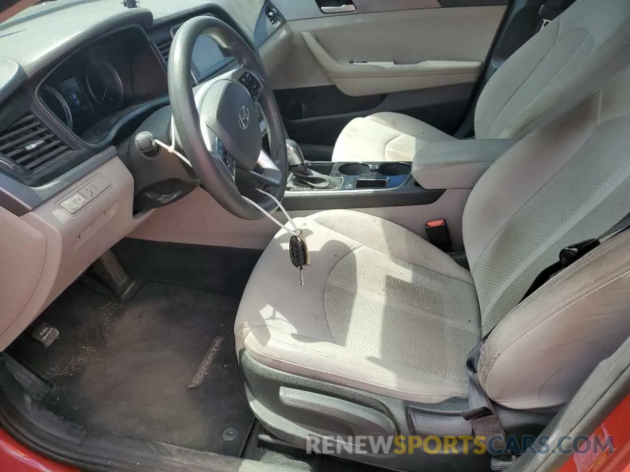 7 Photograph of a damaged car 5NPE24AF5KH777807 HYUNDAI SONATA 2019