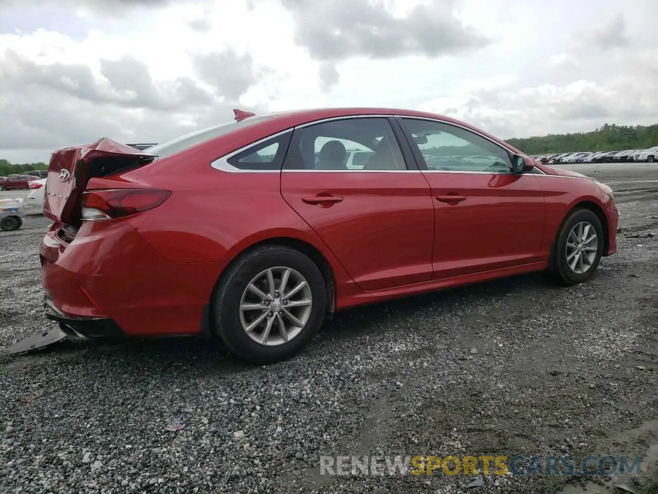 3 Photograph of a damaged car 5NPE24AF5KH796325 HYUNDAI SONATA 2019