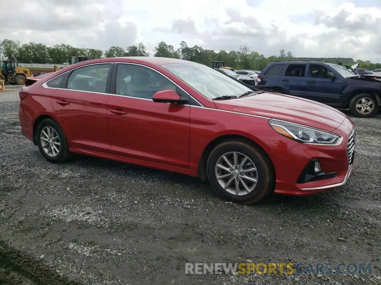 4 Photograph of a damaged car 5NPE24AF5KH796325 HYUNDAI SONATA 2019