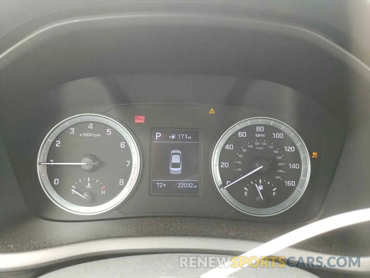 9 Photograph of a damaged car 5NPE24AF5KH796325 HYUNDAI SONATA 2019
