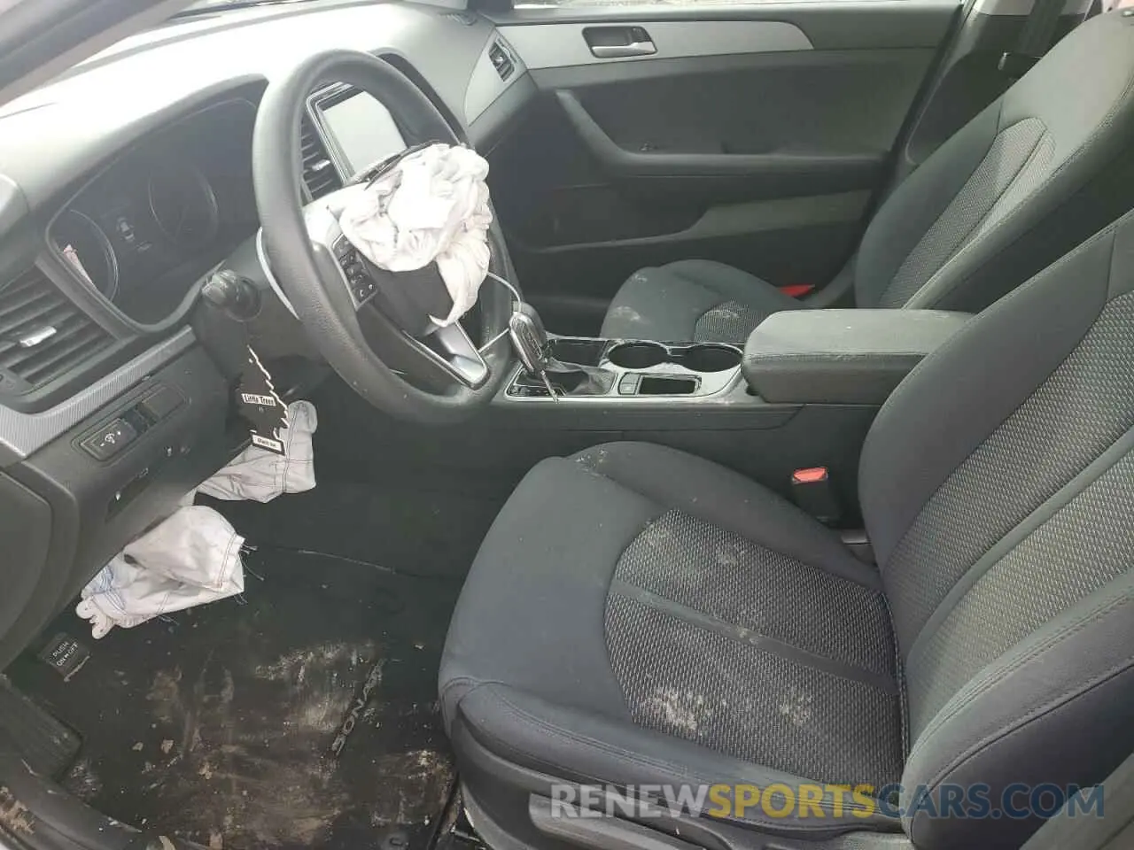 7 Photograph of a damaged car 5NPE24AF5KH811356 HYUNDAI SONATA 2019