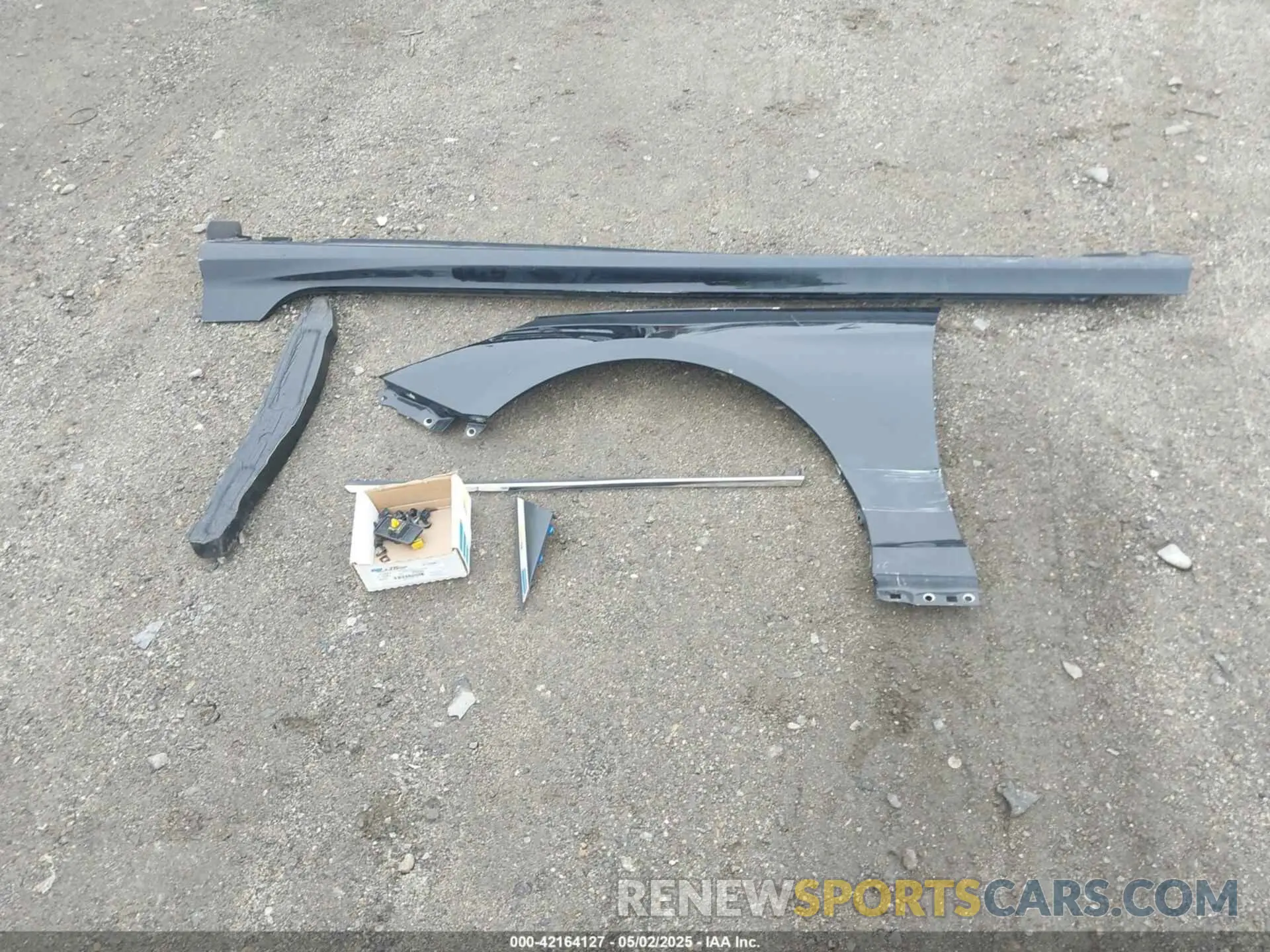 12 Photograph of a damaged car 5NPE24AF6KH726851 HYUNDAI SONATA 2019