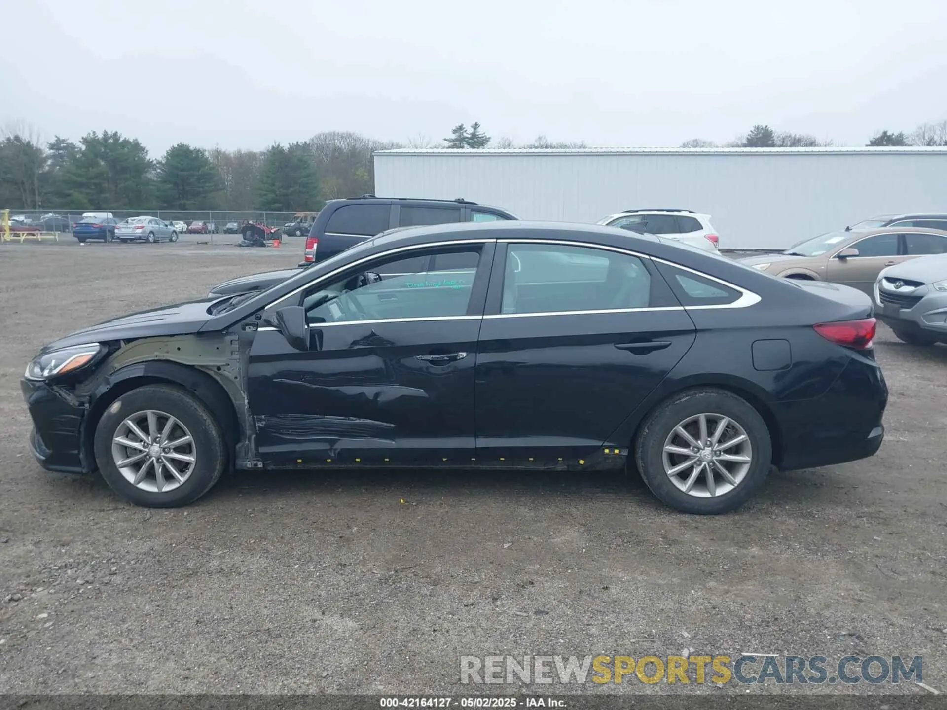 15 Photograph of a damaged car 5NPE24AF6KH726851 HYUNDAI SONATA 2019