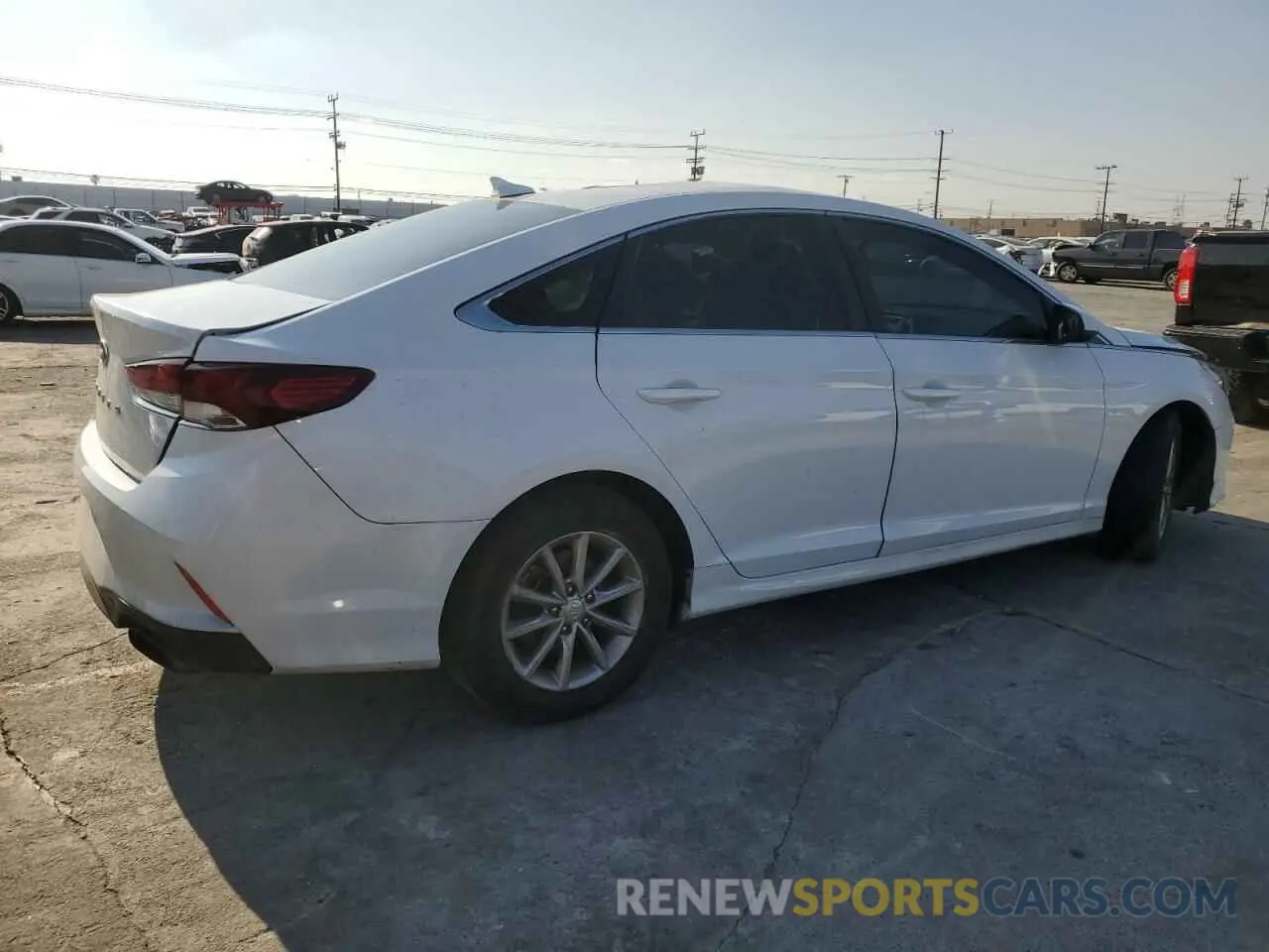 3 Photograph of a damaged car 5NPE24AF6KH740006 HYUNDAI SONATA 2019