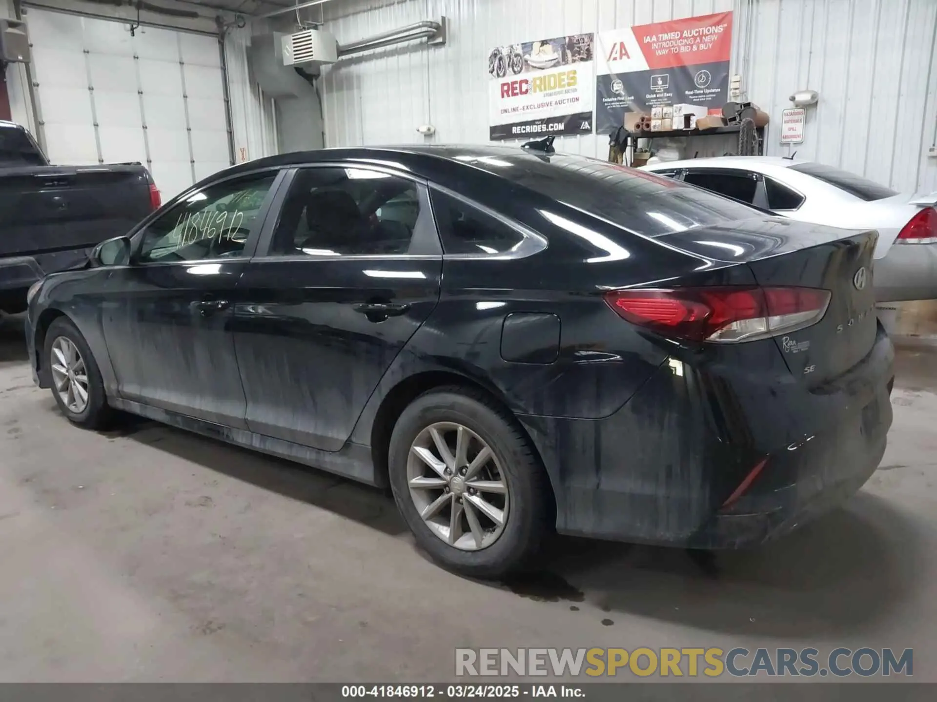 3 Photograph of a damaged car 5NPE24AF6KH741494 HYUNDAI SONATA 2019