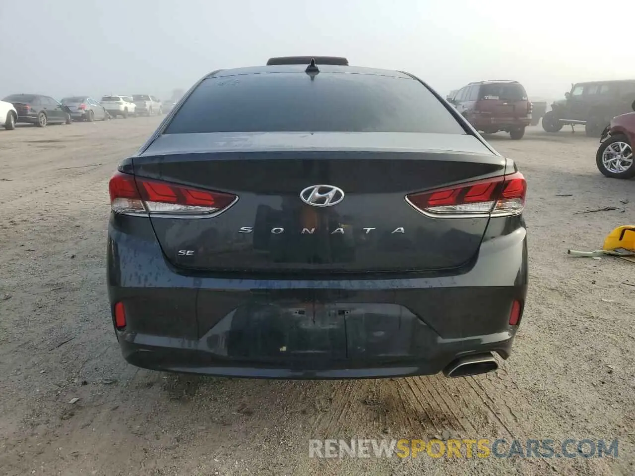 6 Photograph of a damaged car 5NPE24AF6KH748543 HYUNDAI SONATA 2019
