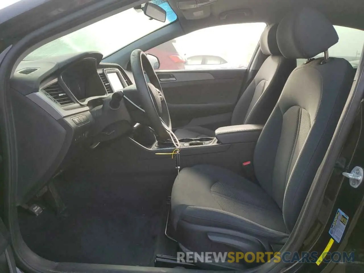 7 Photograph of a damaged car 5NPE24AF6KH748543 HYUNDAI SONATA 2019