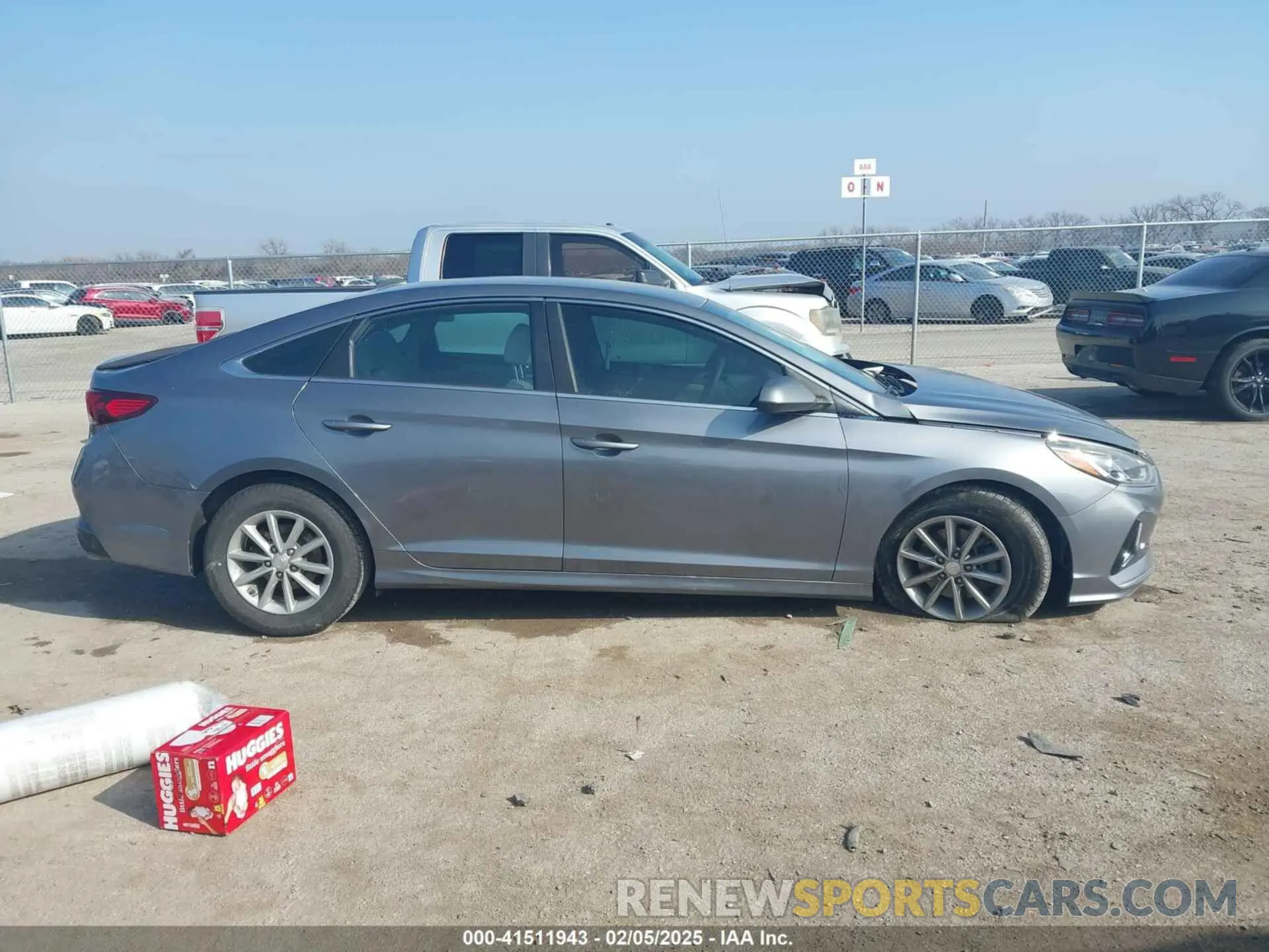 13 Photograph of a damaged car 5NPE24AF6KH750034 HYUNDAI SONATA 2019