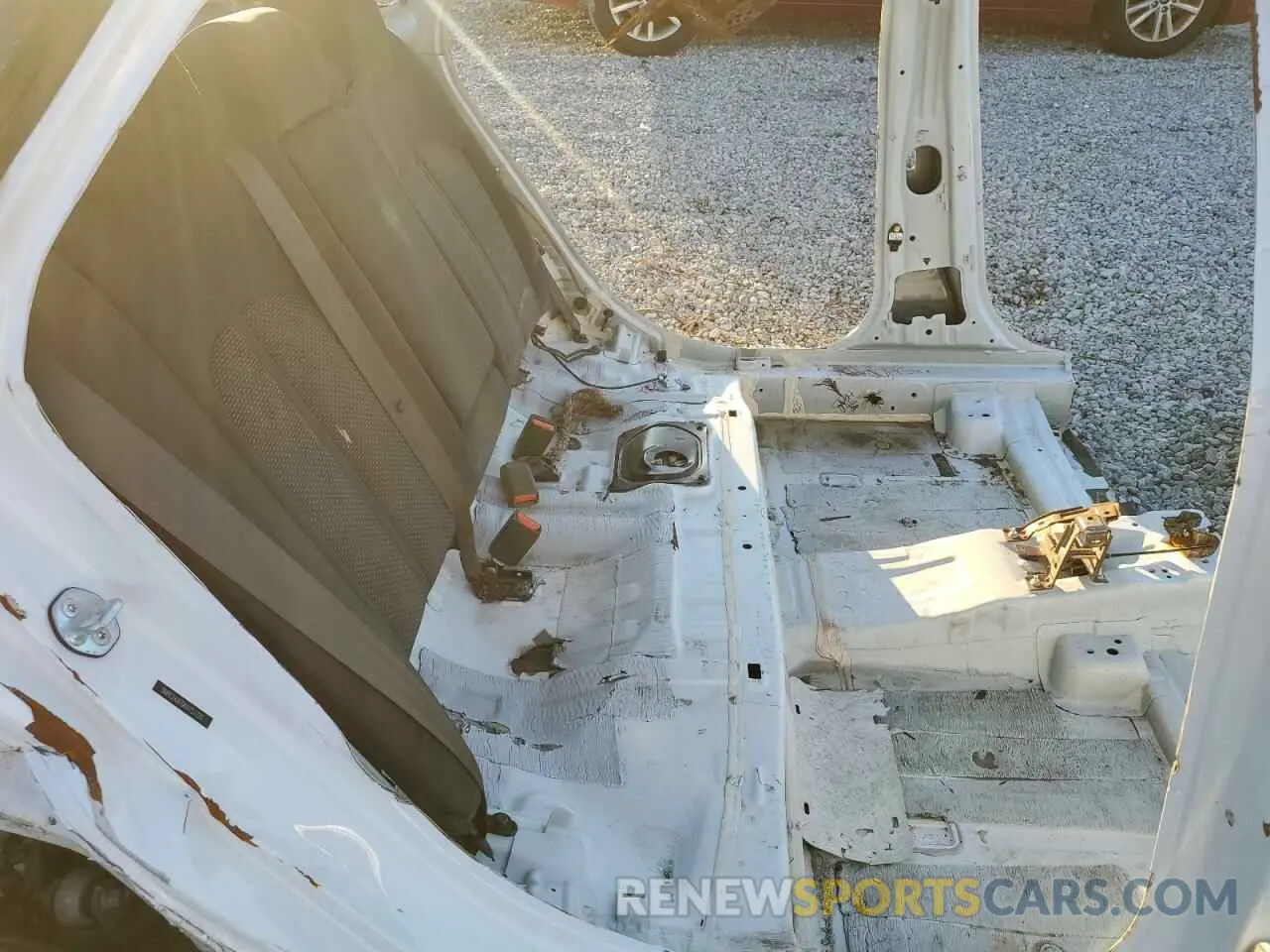 10 Photograph of a damaged car 5NPE24AF6KH751720 HYUNDAI SONATA 2019