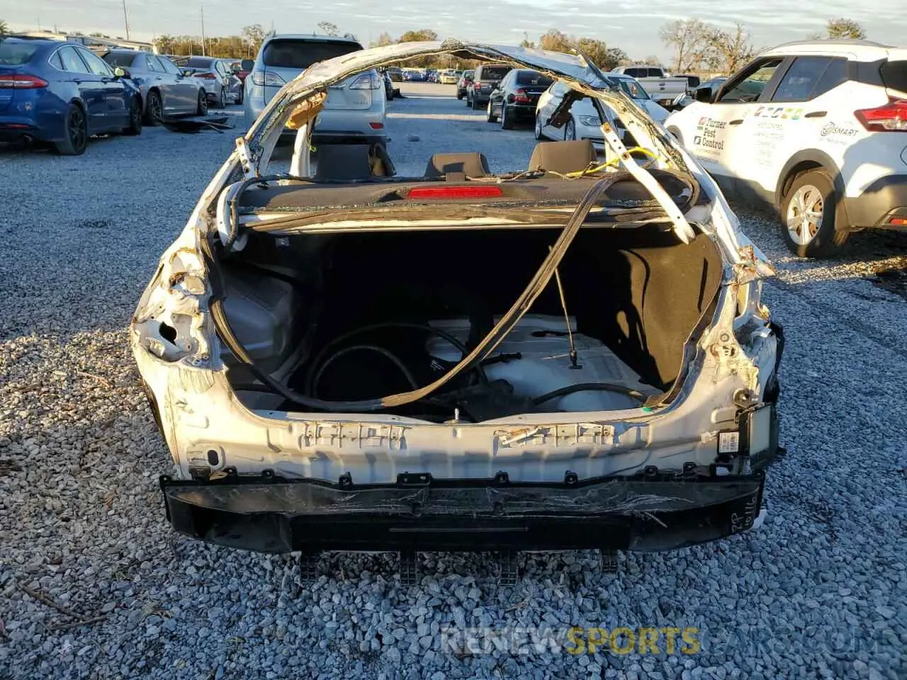 6 Photograph of a damaged car 5NPE24AF6KH751720 HYUNDAI SONATA 2019