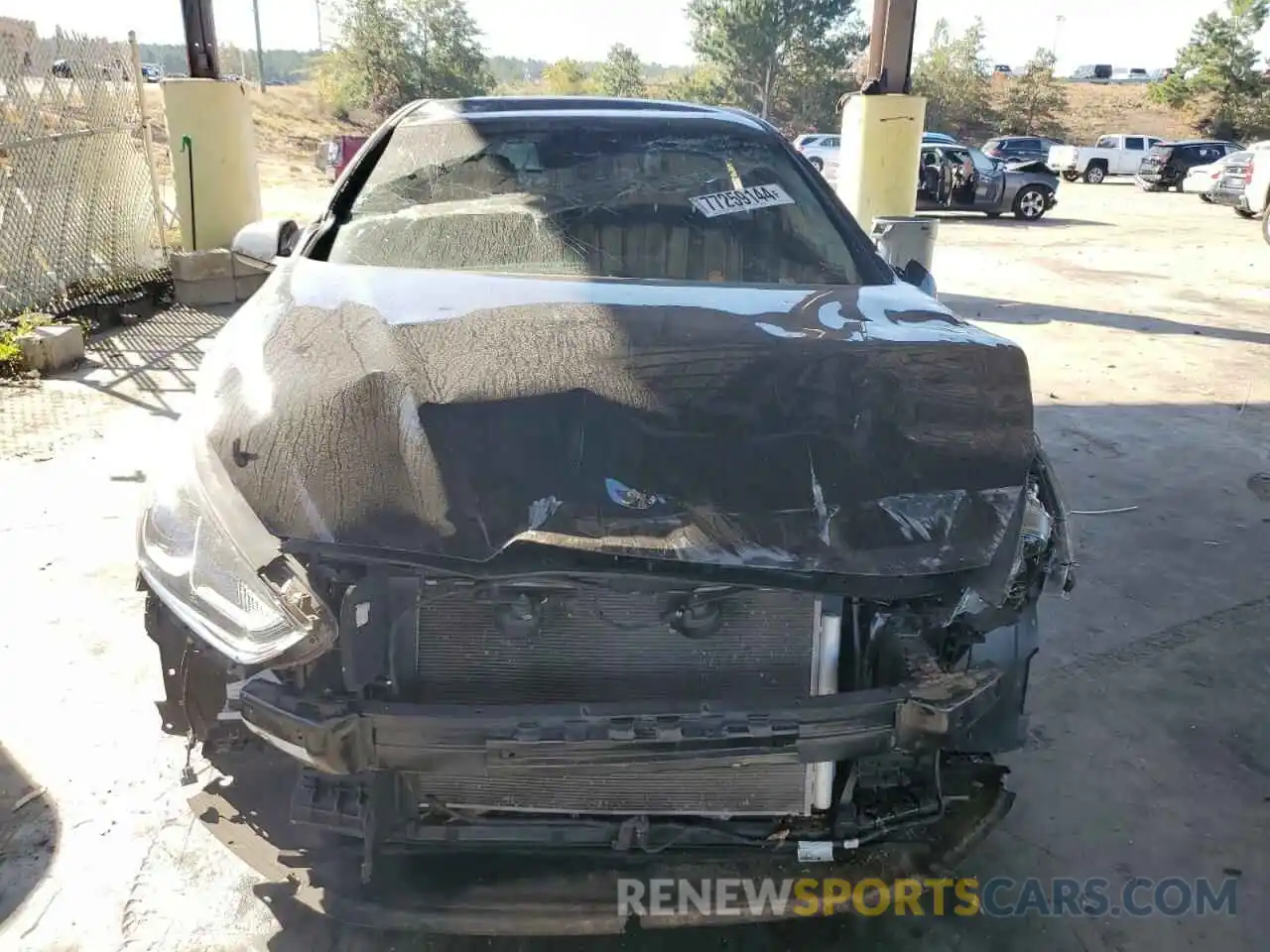 5 Photograph of a damaged car 5NPE24AF6KH752396 HYUNDAI SONATA 2019