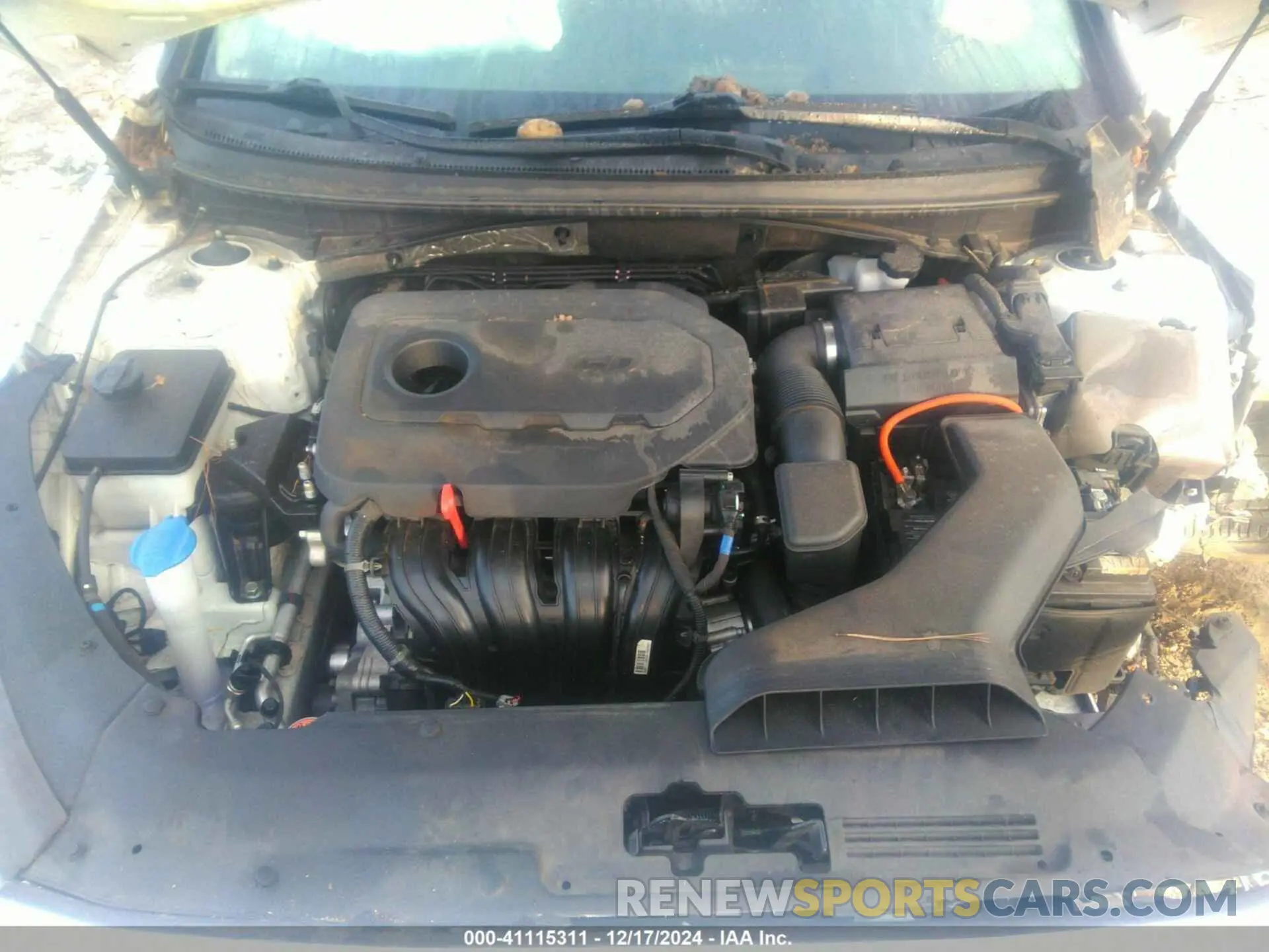 10 Photograph of a damaged car 5NPE24AF6KH756335 HYUNDAI SONATA 2019