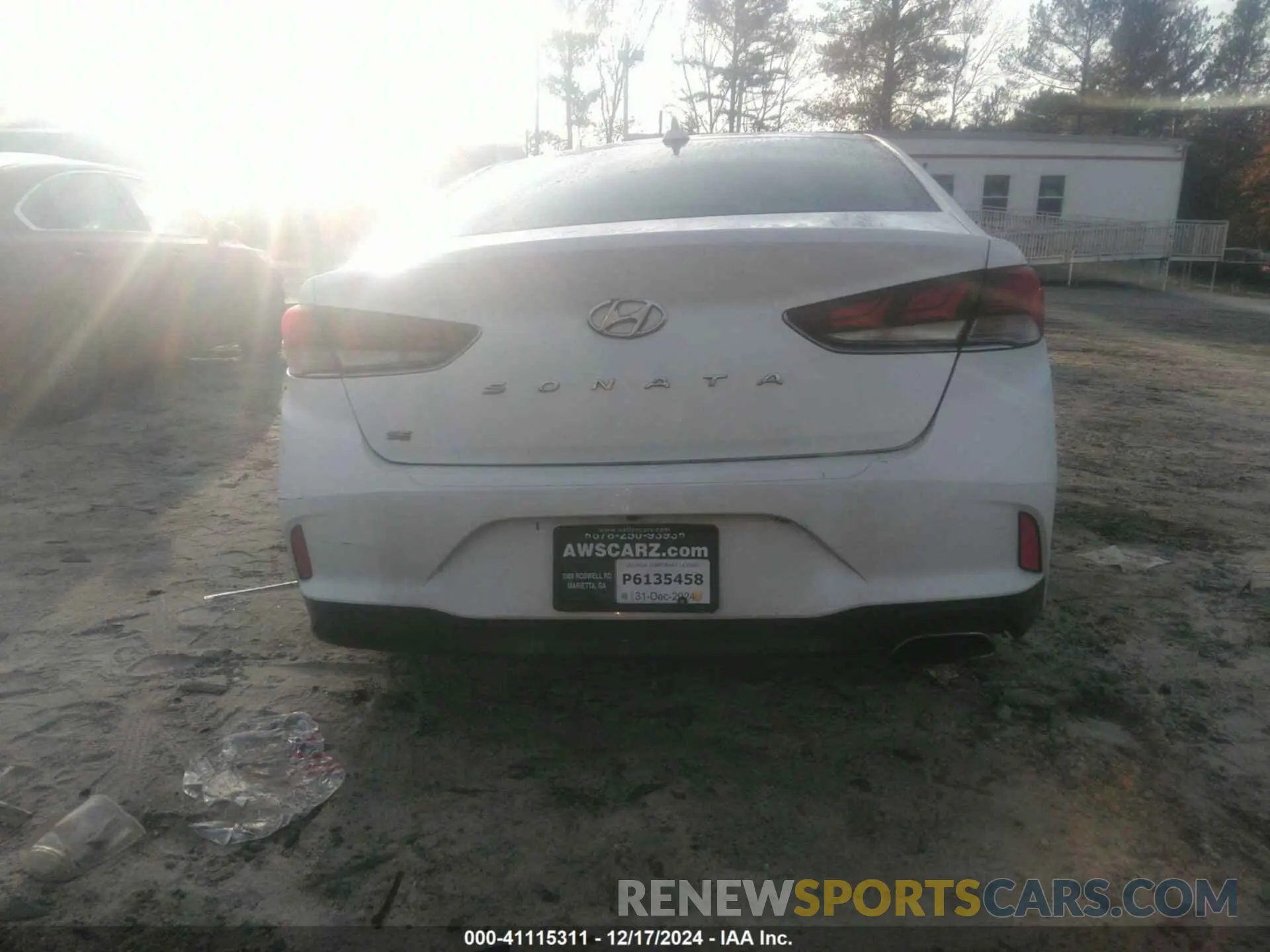 15 Photograph of a damaged car 5NPE24AF6KH756335 HYUNDAI SONATA 2019