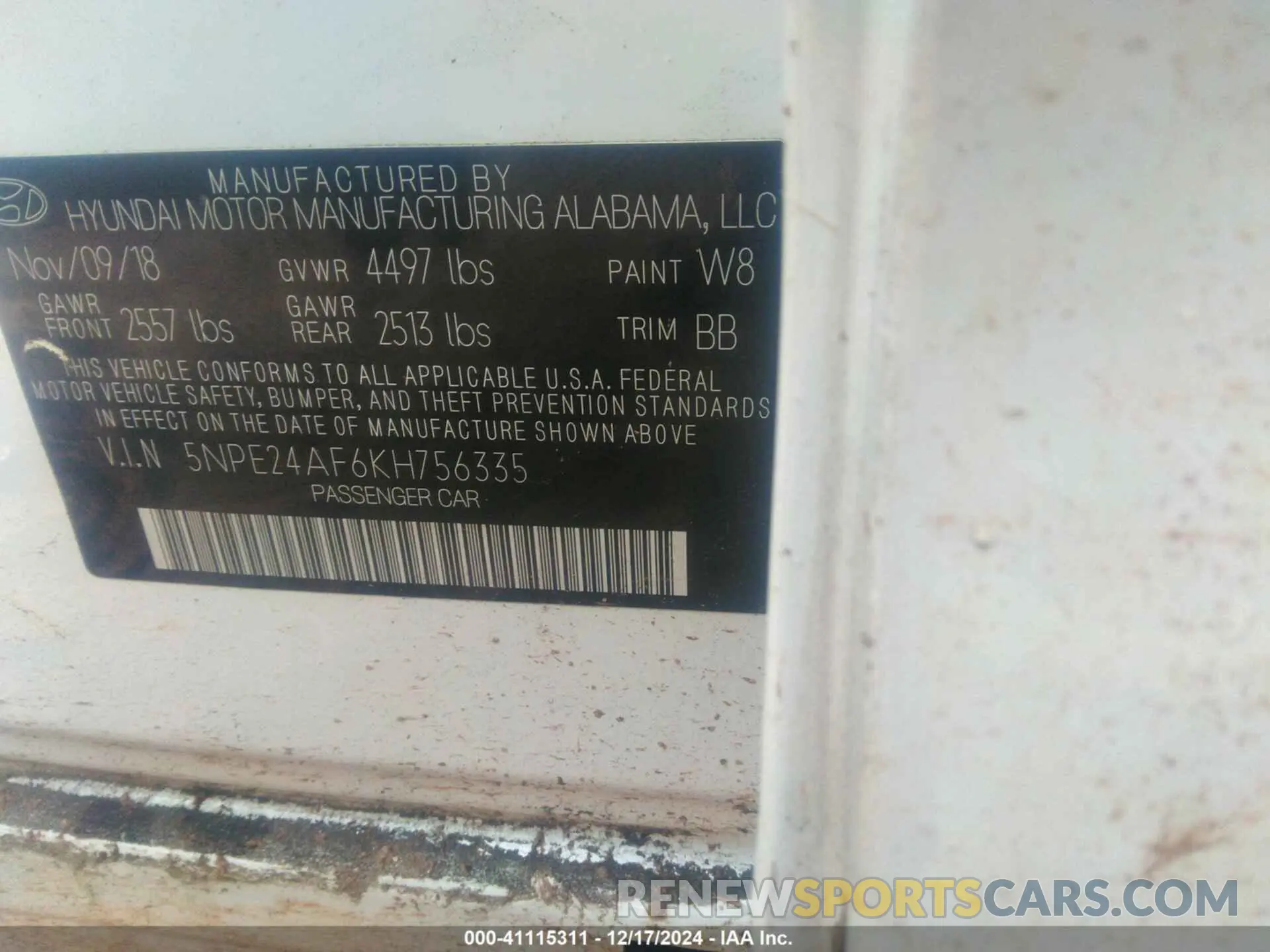 9 Photograph of a damaged car 5NPE24AF6KH756335 HYUNDAI SONATA 2019