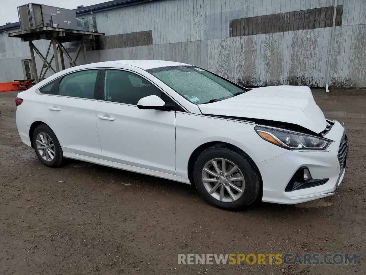 4 Photograph of a damaged car 5NPE24AF6KH756397 HYUNDAI SONATA 2019