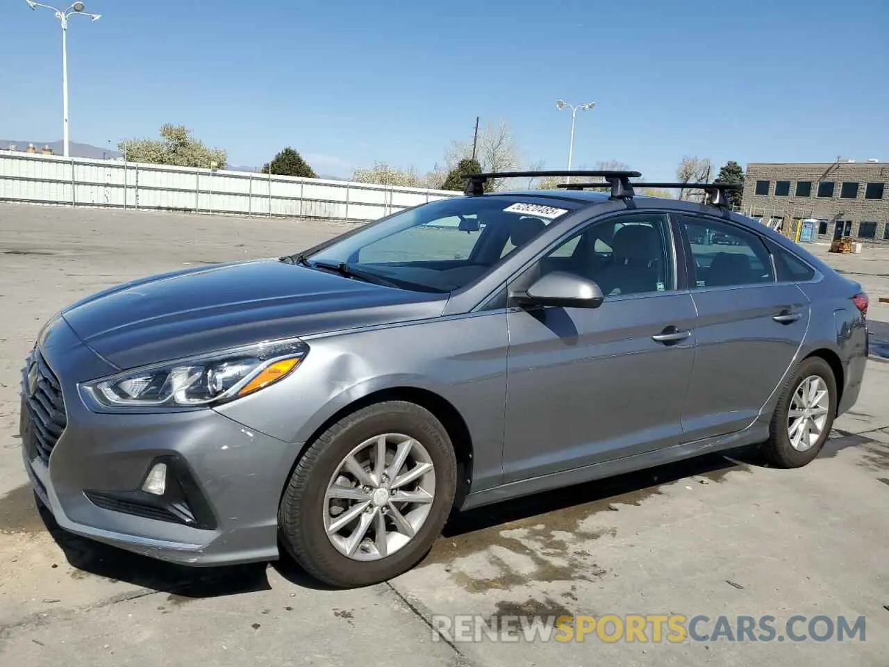 1 Photograph of a damaged car 5NPE24AF6KH771174 HYUNDAI SONATA 2019