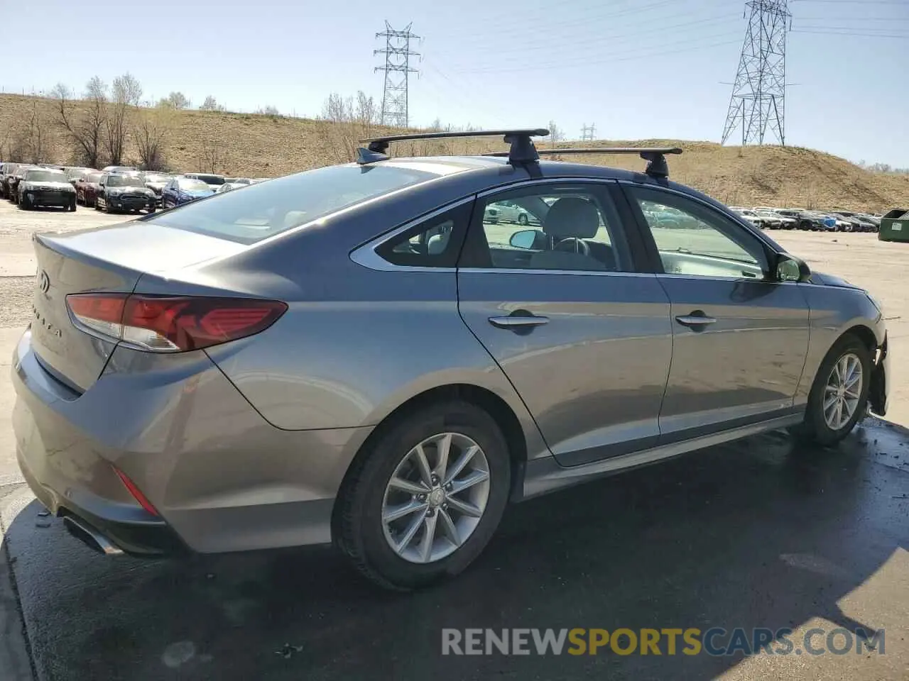 3 Photograph of a damaged car 5NPE24AF6KH771174 HYUNDAI SONATA 2019