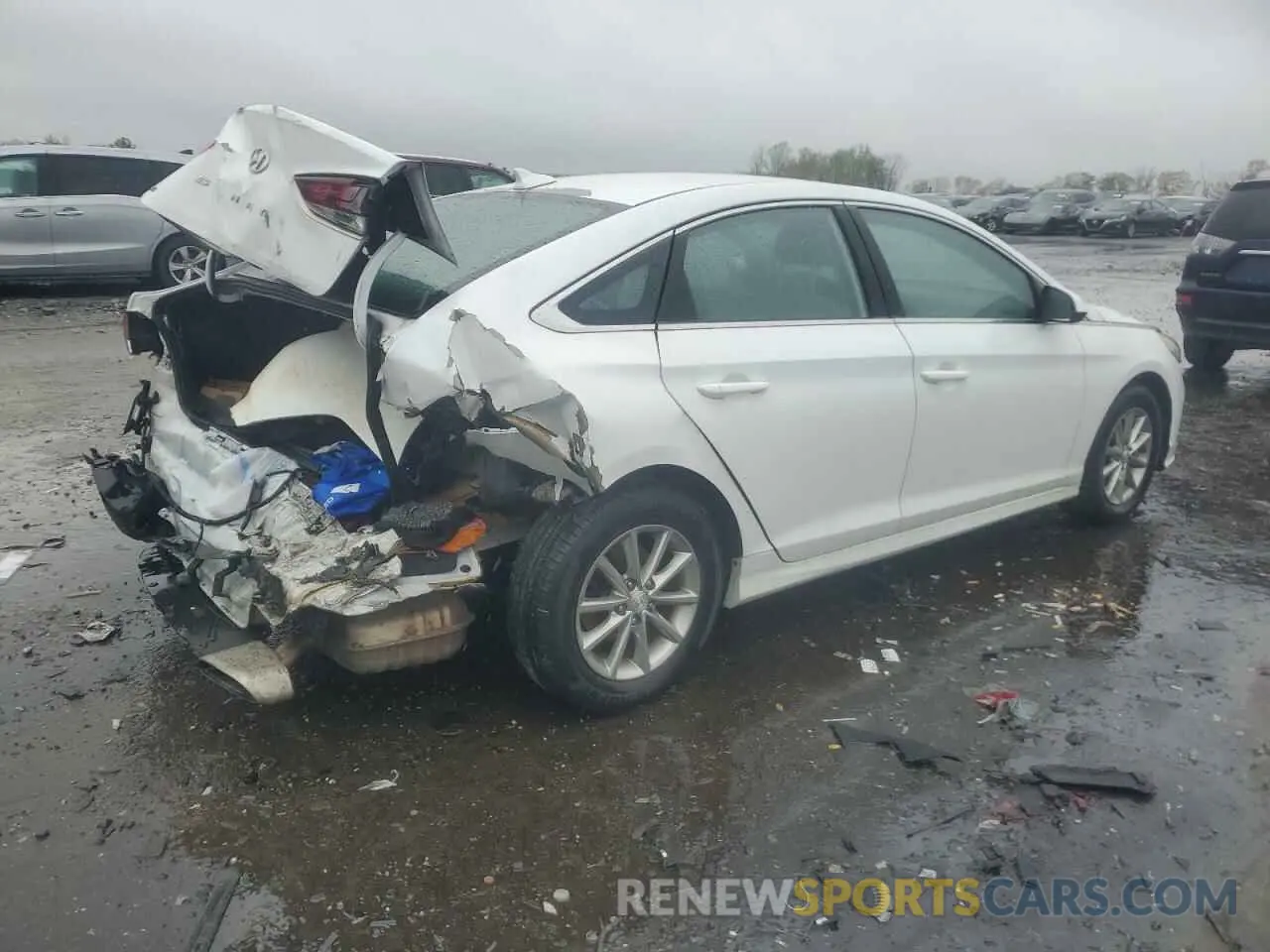 3 Photograph of a damaged car 5NPE24AF6KH776231 HYUNDAI SONATA 2019