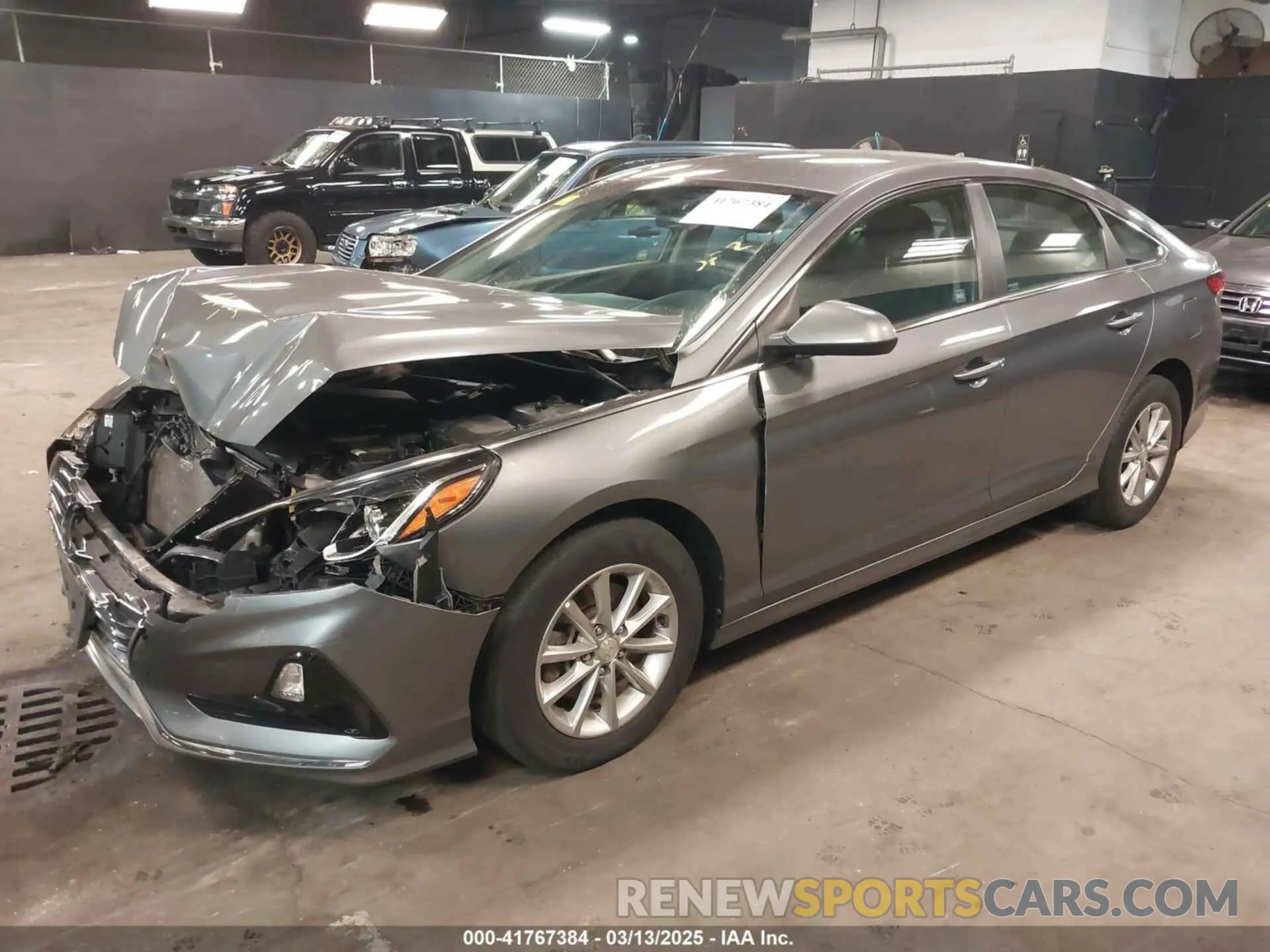 2 Photograph of a damaged car 5NPE24AF6KH817599 HYUNDAI SONATA 2019