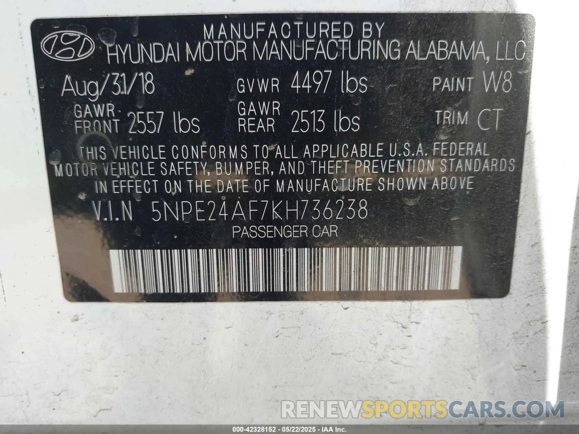 9 Photograph of a damaged car 5NPE24AF7KH736238 HYUNDAI SONATA 2019