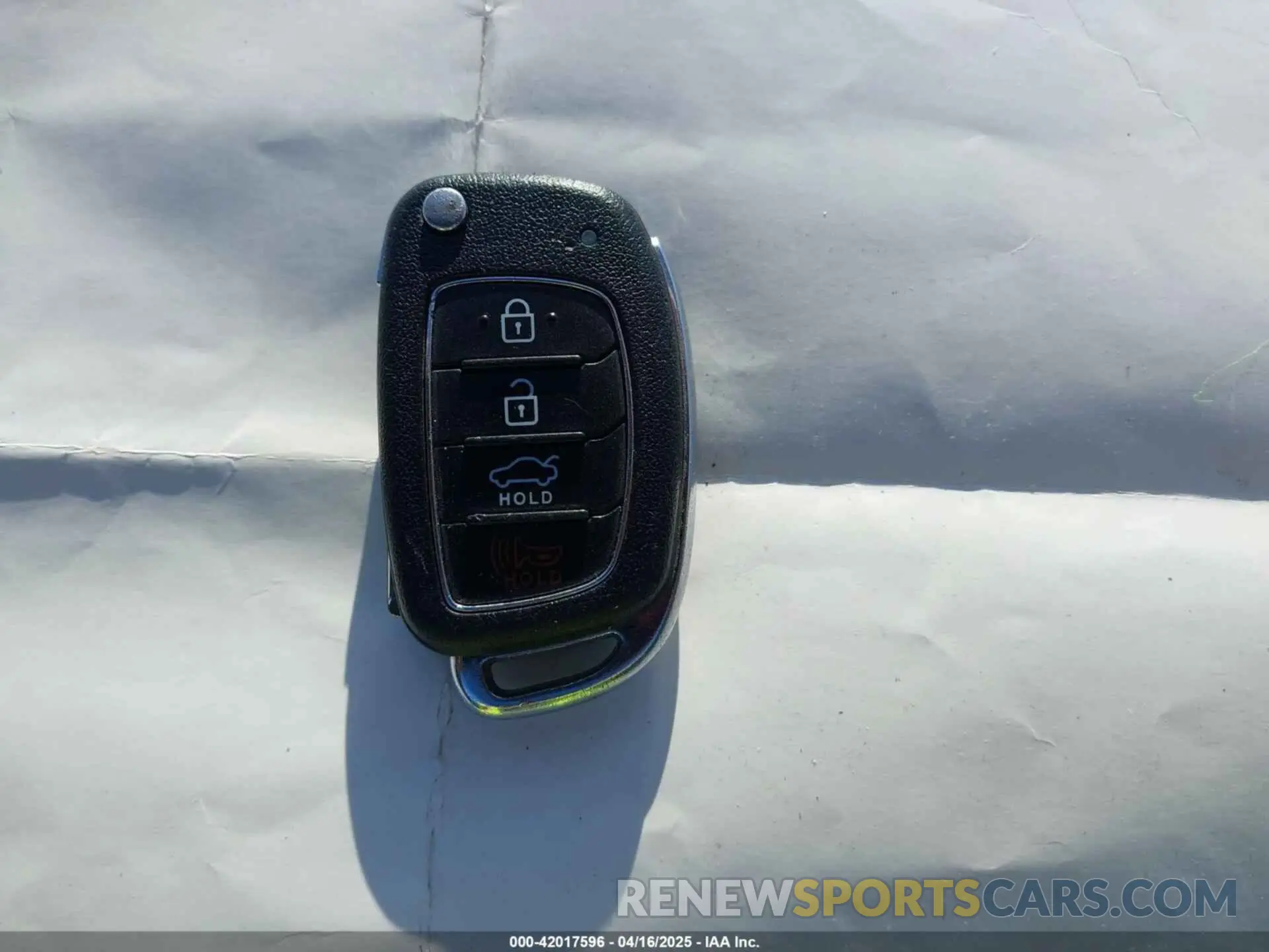 11 Photograph of a damaged car 5NPE24AF7KH740256 HYUNDAI SONATA 2019