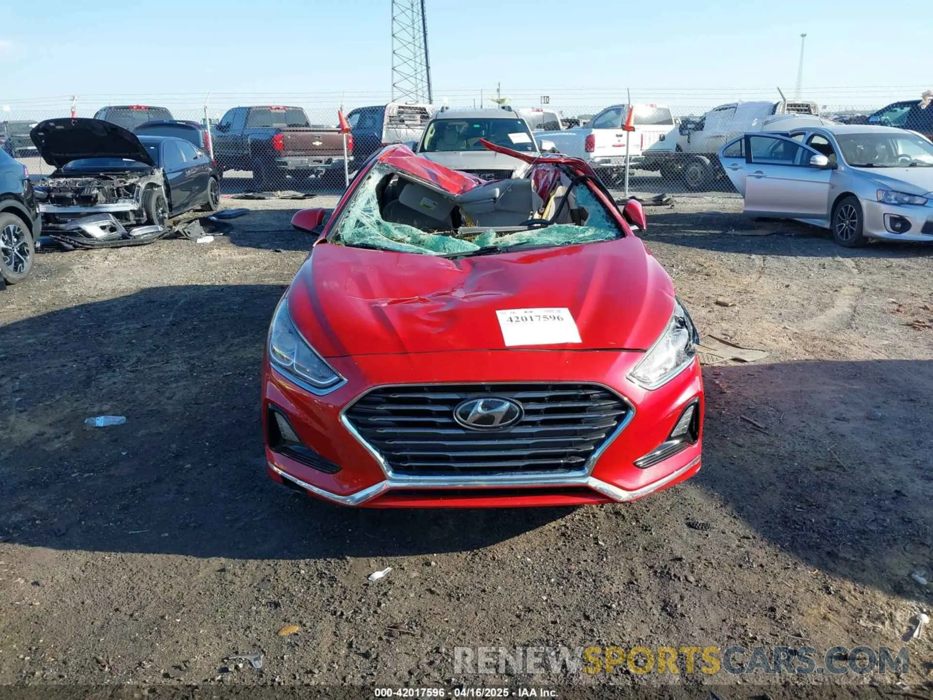 12 Photograph of a damaged car 5NPE24AF7KH740256 HYUNDAI SONATA 2019