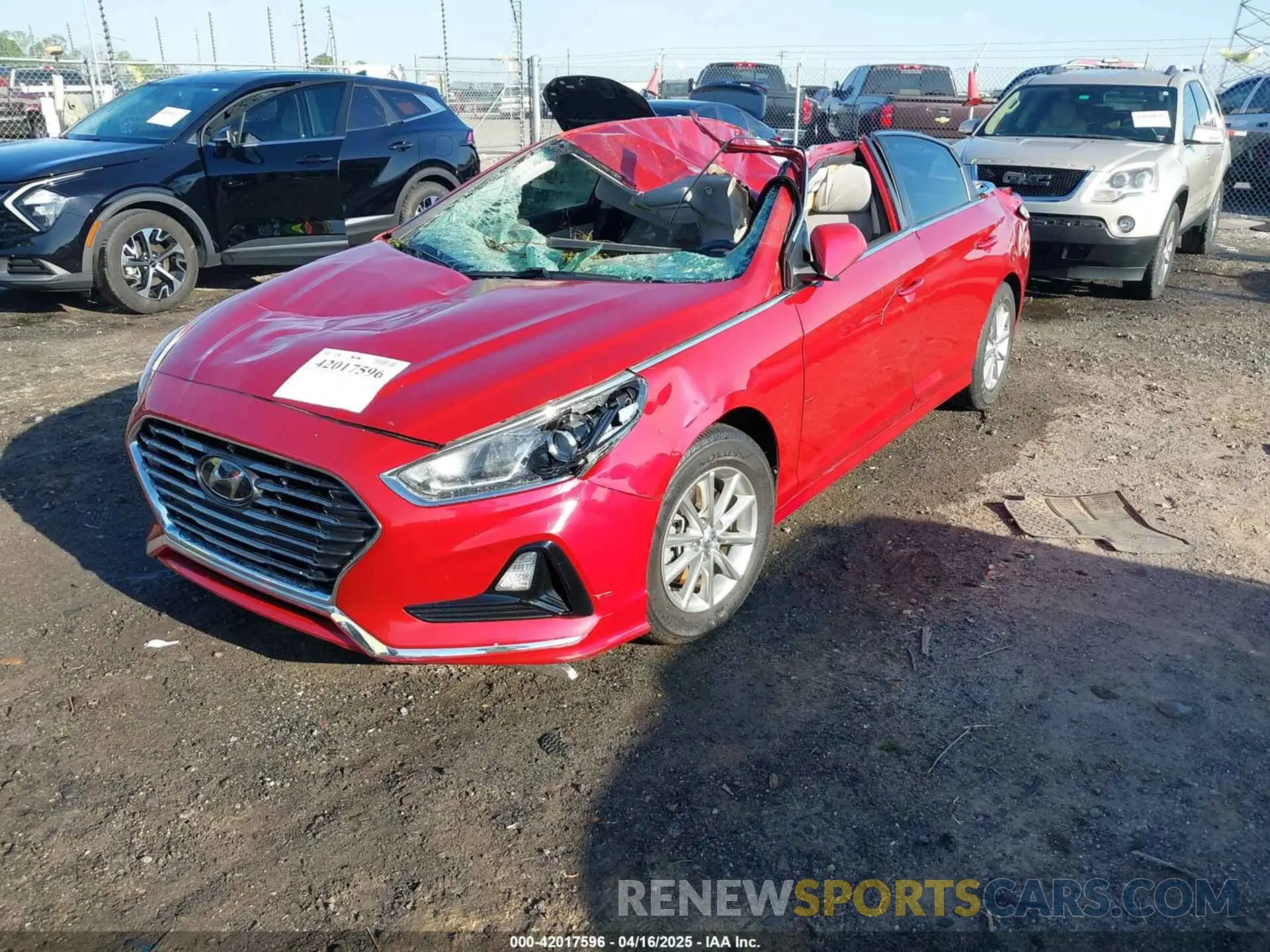2 Photograph of a damaged car 5NPE24AF7KH740256 HYUNDAI SONATA 2019
