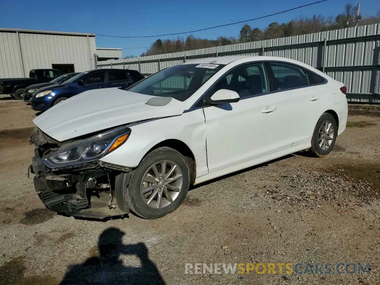 1 Photograph of a damaged car 5NPE24AF7KH746302 HYUNDAI SONATA 2019