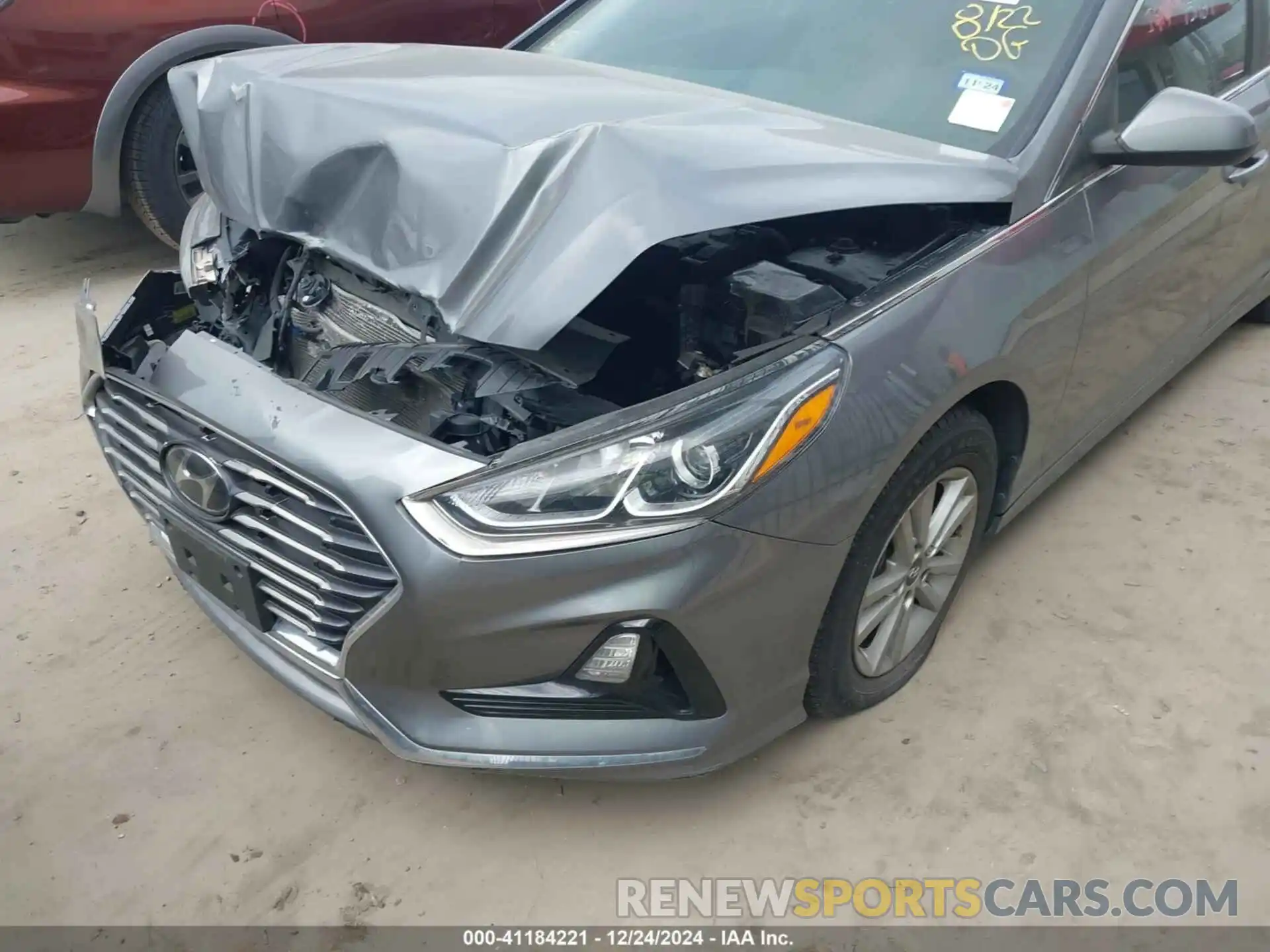 17 Photograph of a damaged car 5NPE24AF7KH751127 HYUNDAI SONATA 2019