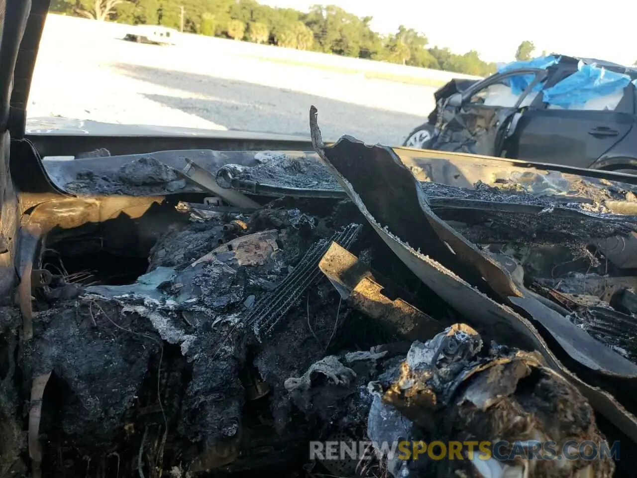 9 Photograph of a damaged car 5NPE24AF7KH759082 HYUNDAI SONATA 2019