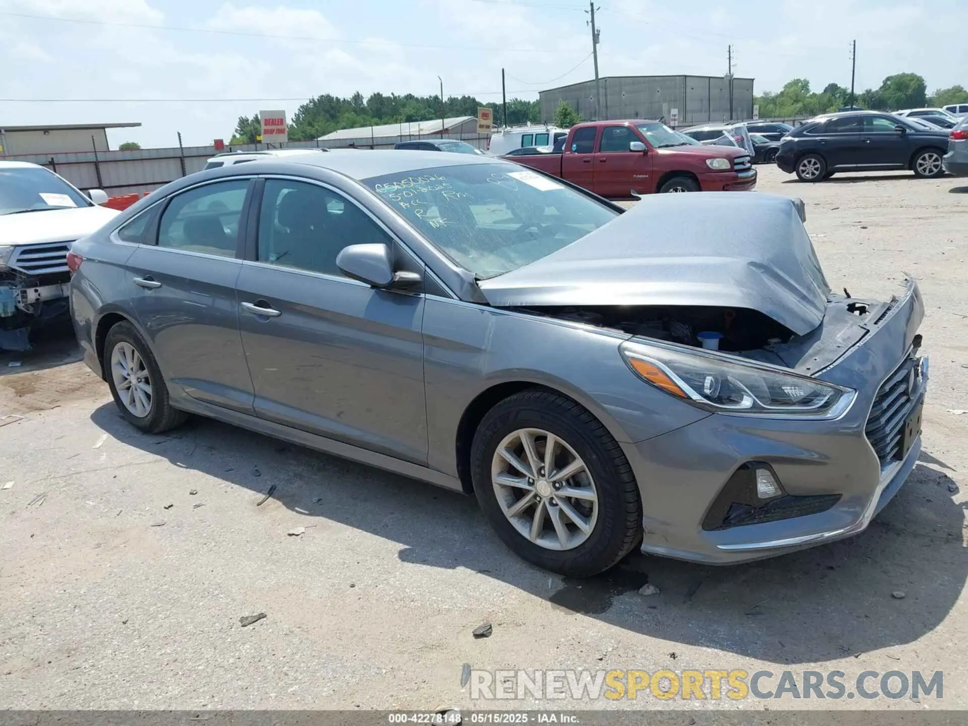 13 Photograph of a damaged car 5NPE24AF7KH780949 HYUNDAI SONATA 2019