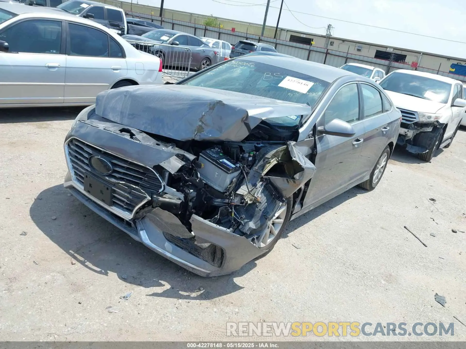 2 Photograph of a damaged car 5NPE24AF7KH780949 HYUNDAI SONATA 2019
