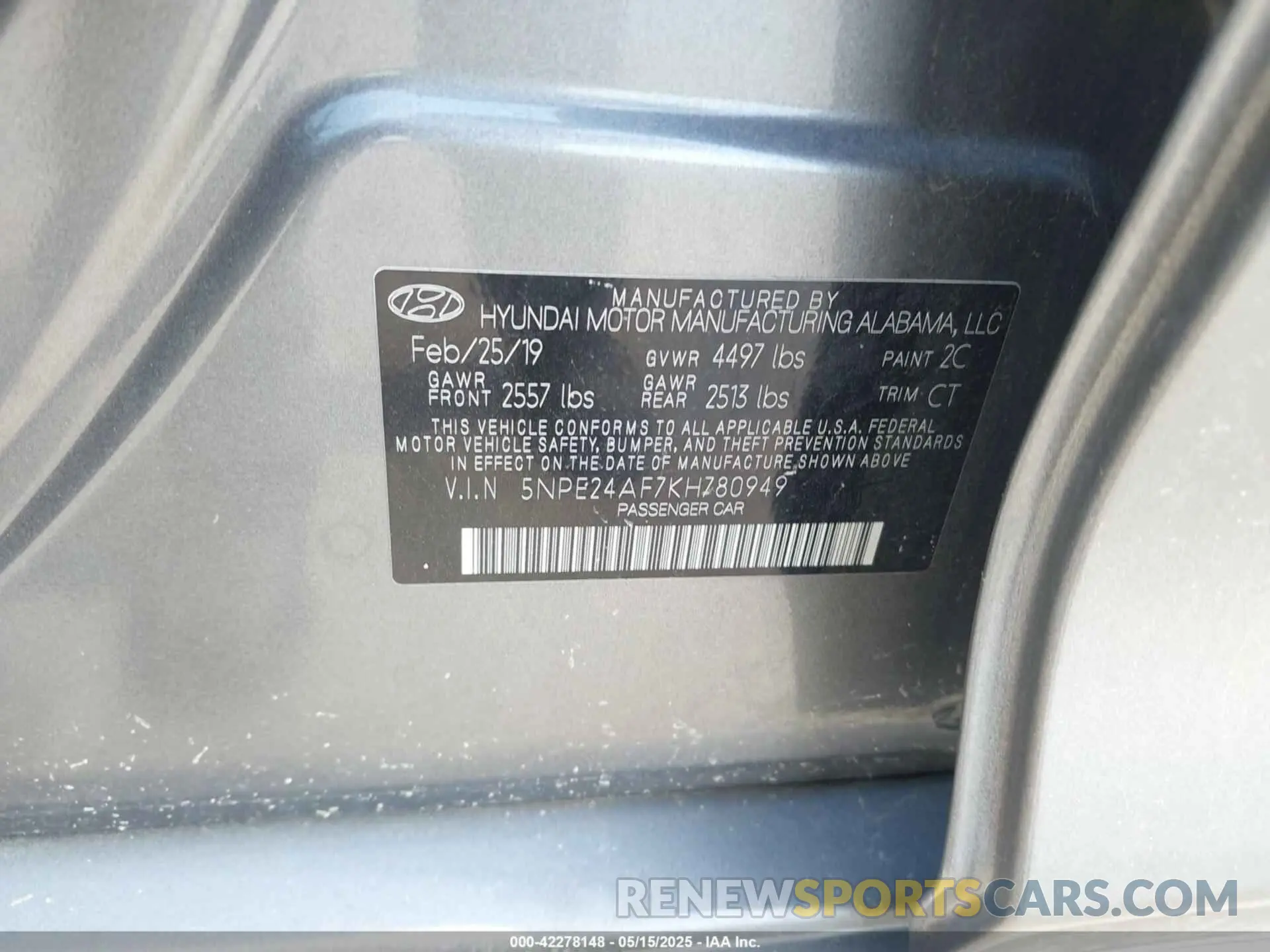 9 Photograph of a damaged car 5NPE24AF7KH780949 HYUNDAI SONATA 2019