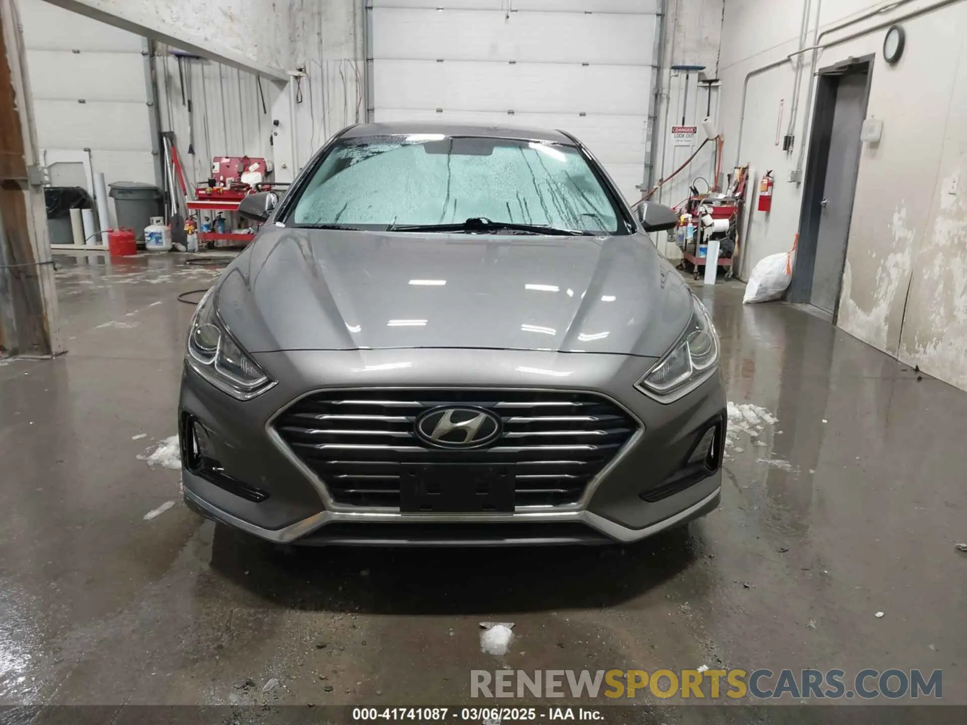 12 Photograph of a damaged car 5NPE24AF7KH787299 HYUNDAI SONATA 2019