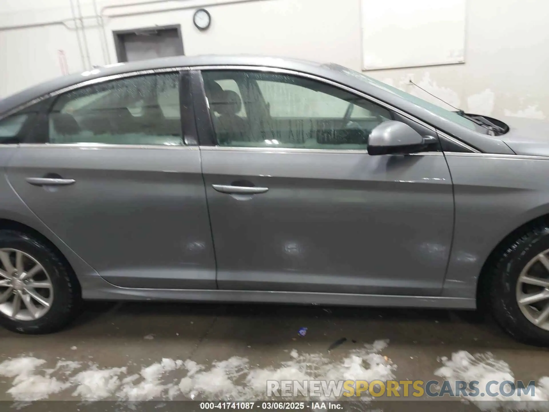 13 Photograph of a damaged car 5NPE24AF7KH787299 HYUNDAI SONATA 2019