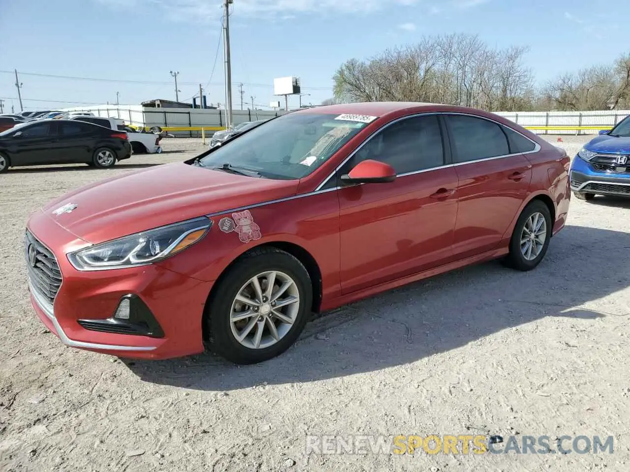 1 Photograph of a damaged car 5NPE24AF8KH729590 HYUNDAI SONATA 2019