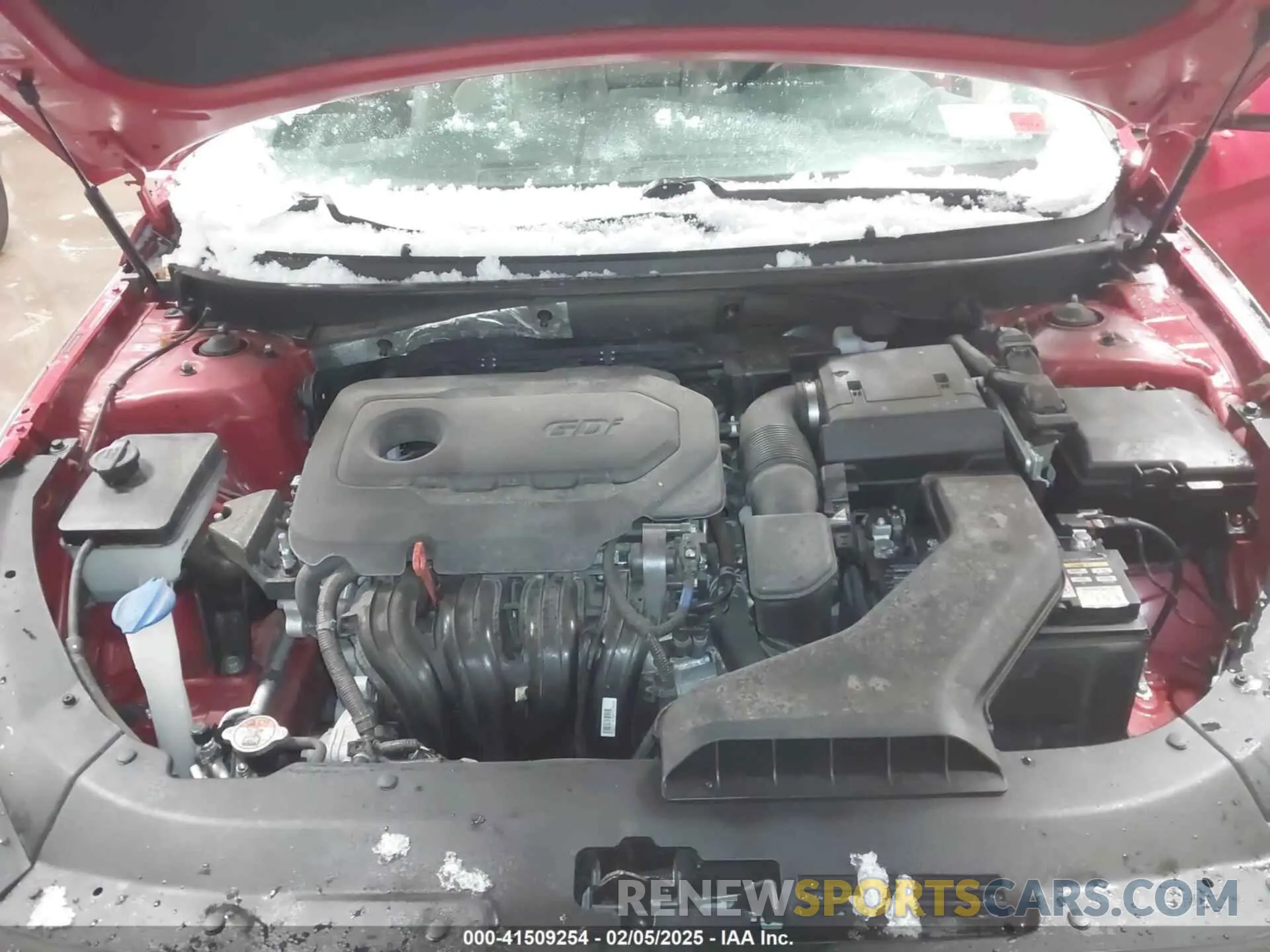 10 Photograph of a damaged car 5NPE24AF8KH745000 HYUNDAI SONATA 2019