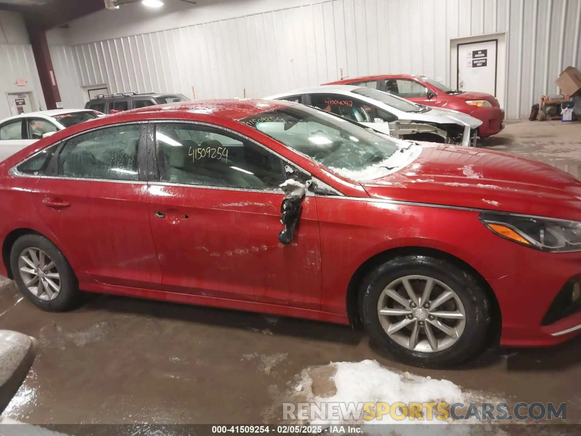 14 Photograph of a damaged car 5NPE24AF8KH745000 HYUNDAI SONATA 2019