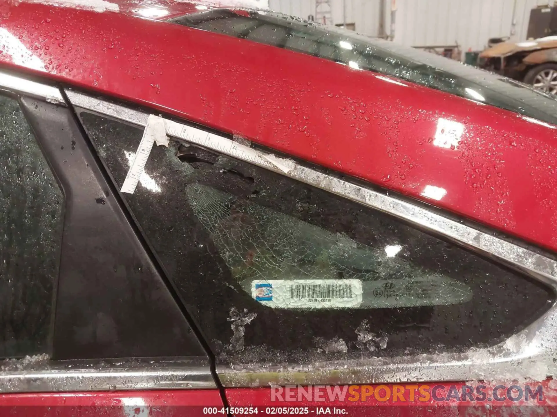 19 Photograph of a damaged car 5NPE24AF8KH745000 HYUNDAI SONATA 2019